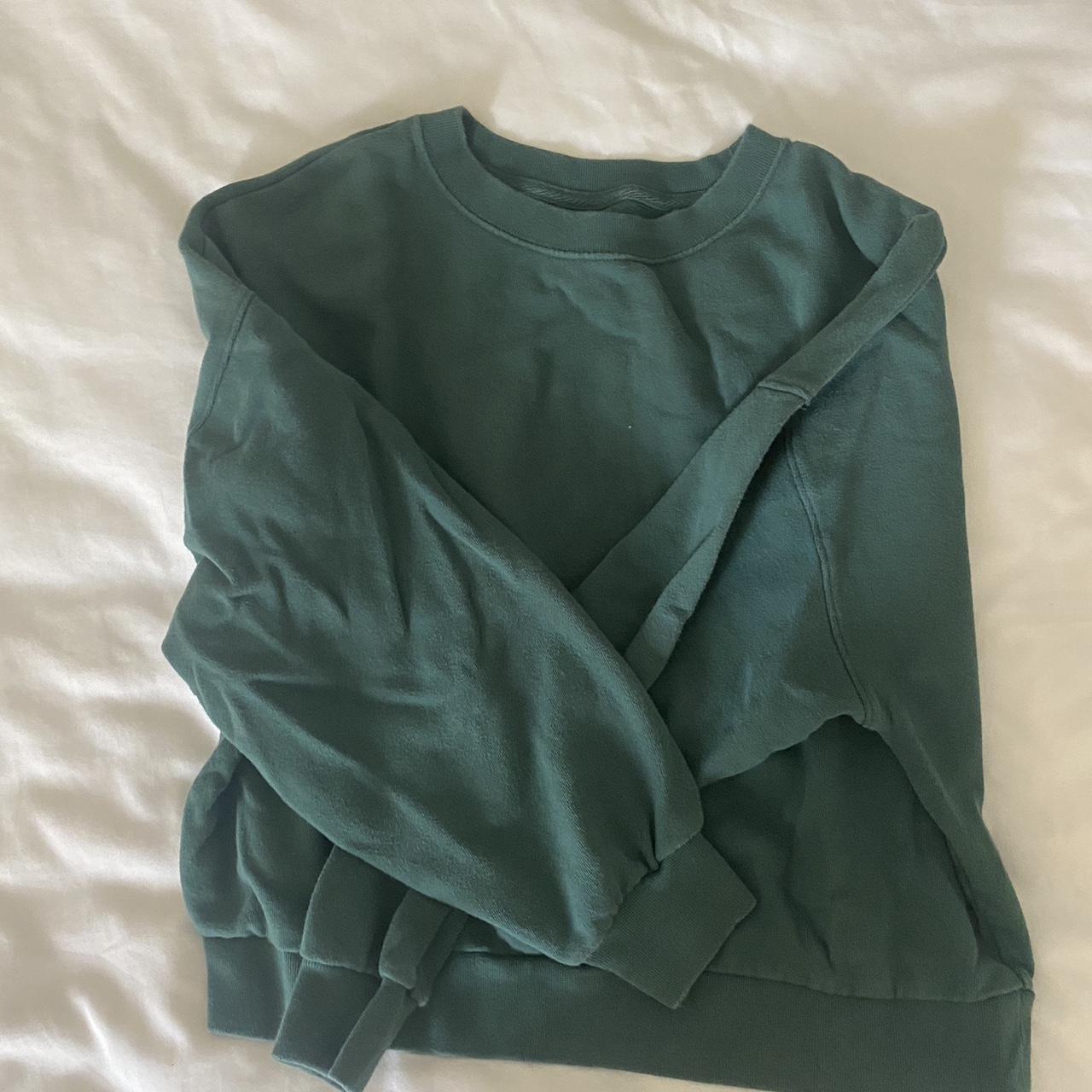 Gap Women's Green Sweatshirt | Depop