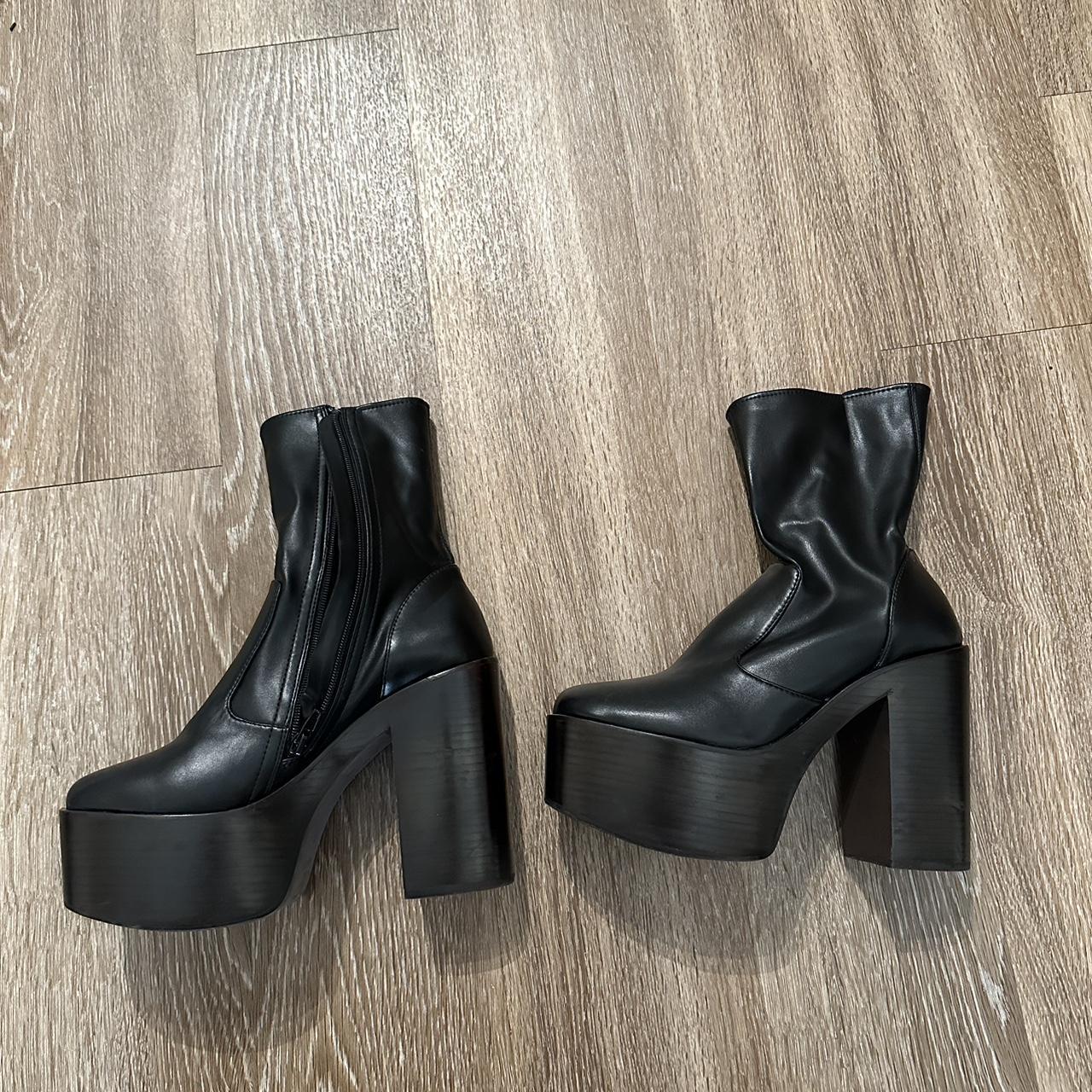 Jeffrey Campbell Women's Black Boots | Depop