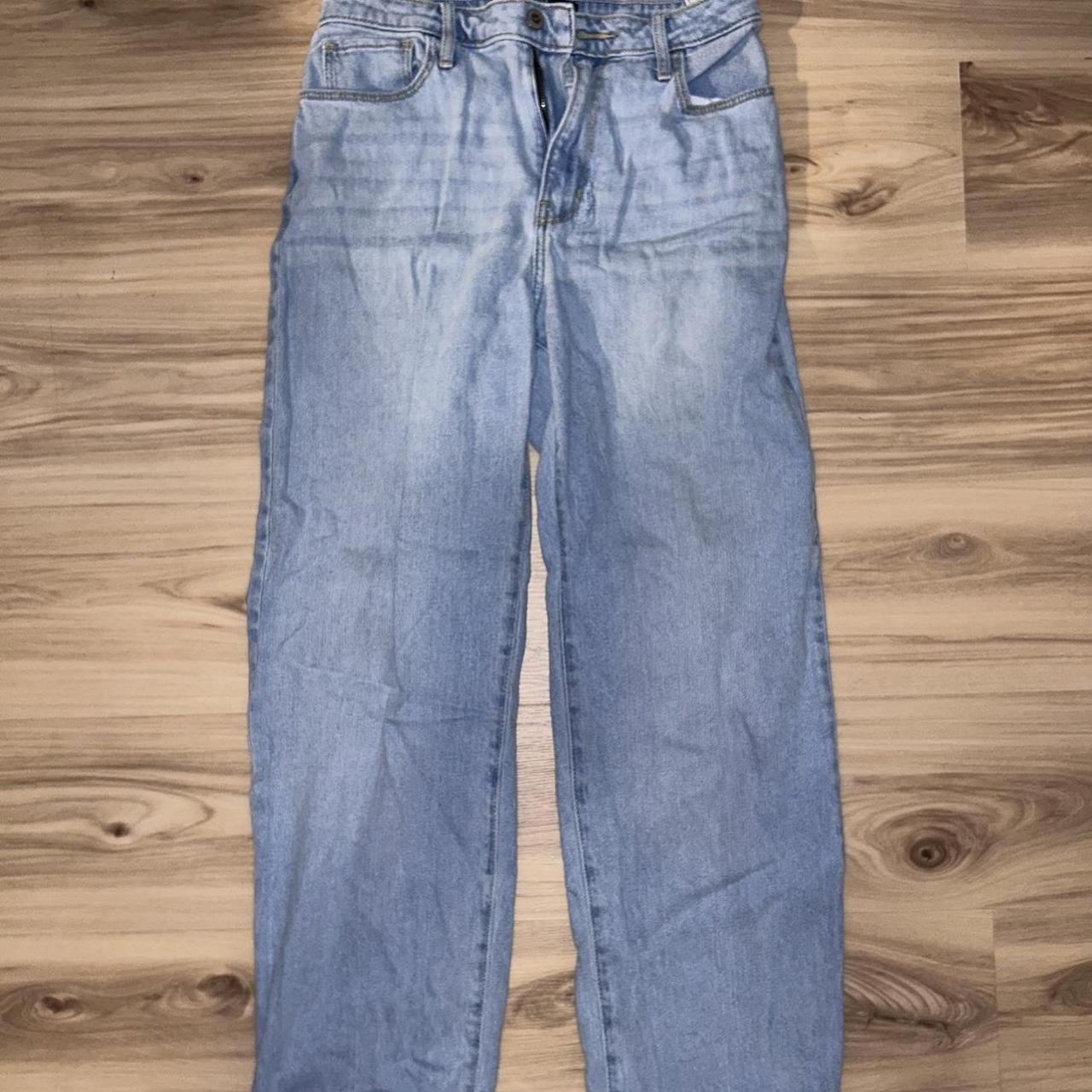 Hollister Ultra High Rise Dad Jeans Size-7R W28... - Depop