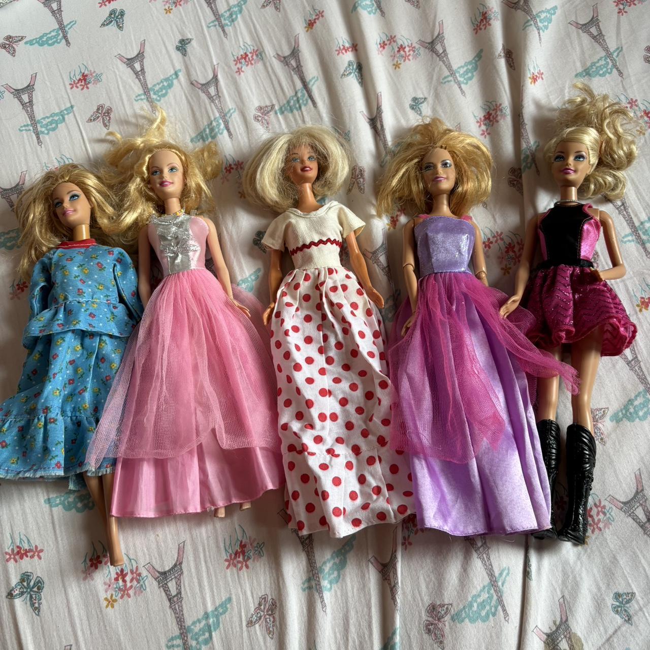 Barbie and other dolls many outlet vintage