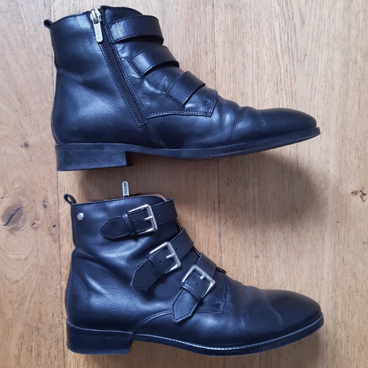 pikolinos black ankle boots