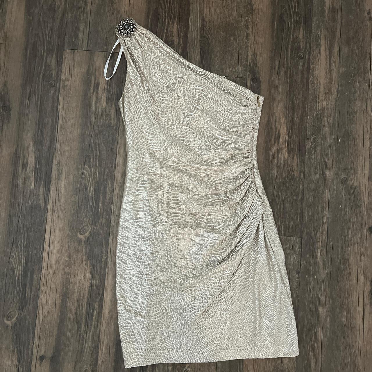 item listed by chlohubb