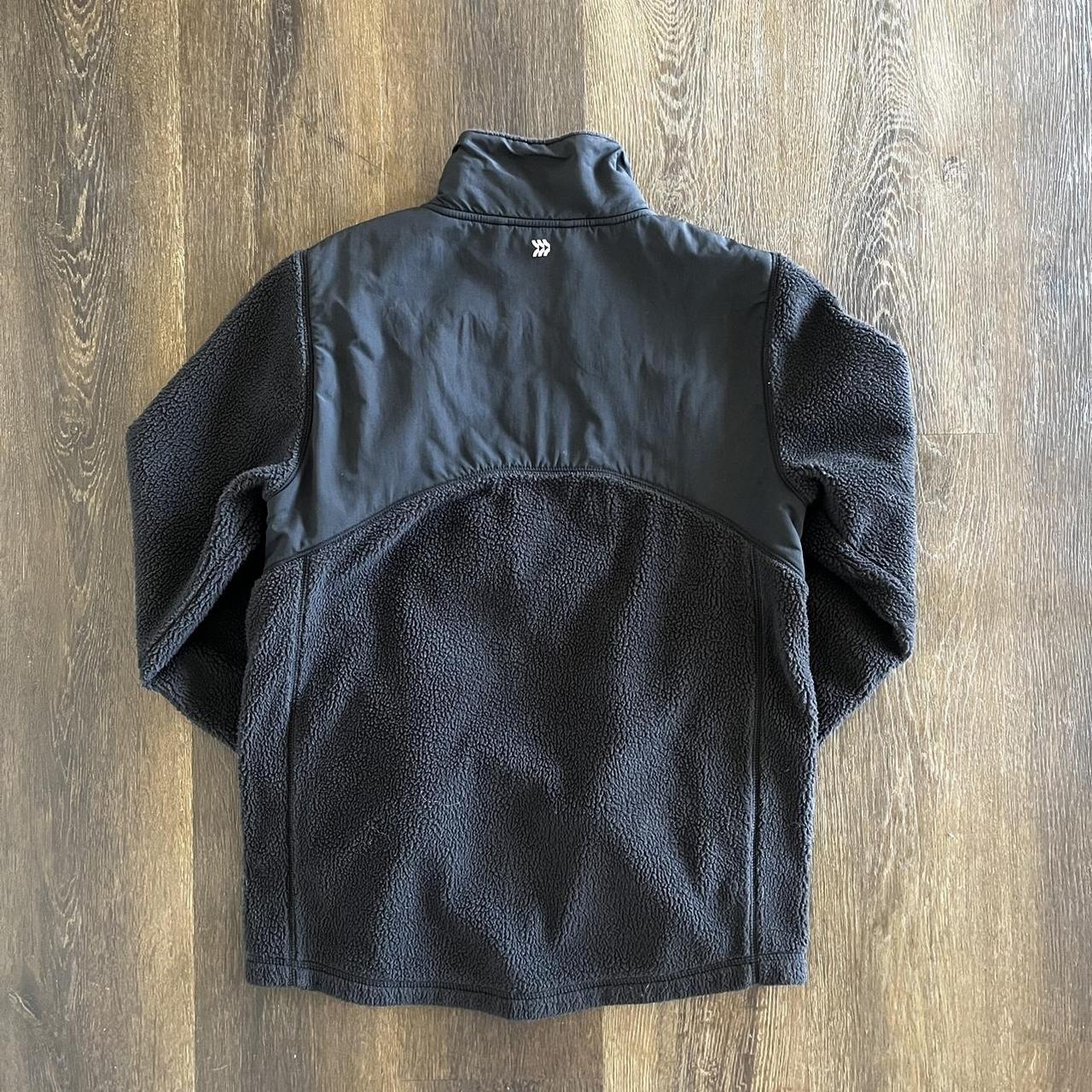 All In Motion Black Fleece tag says small - fits - Depop