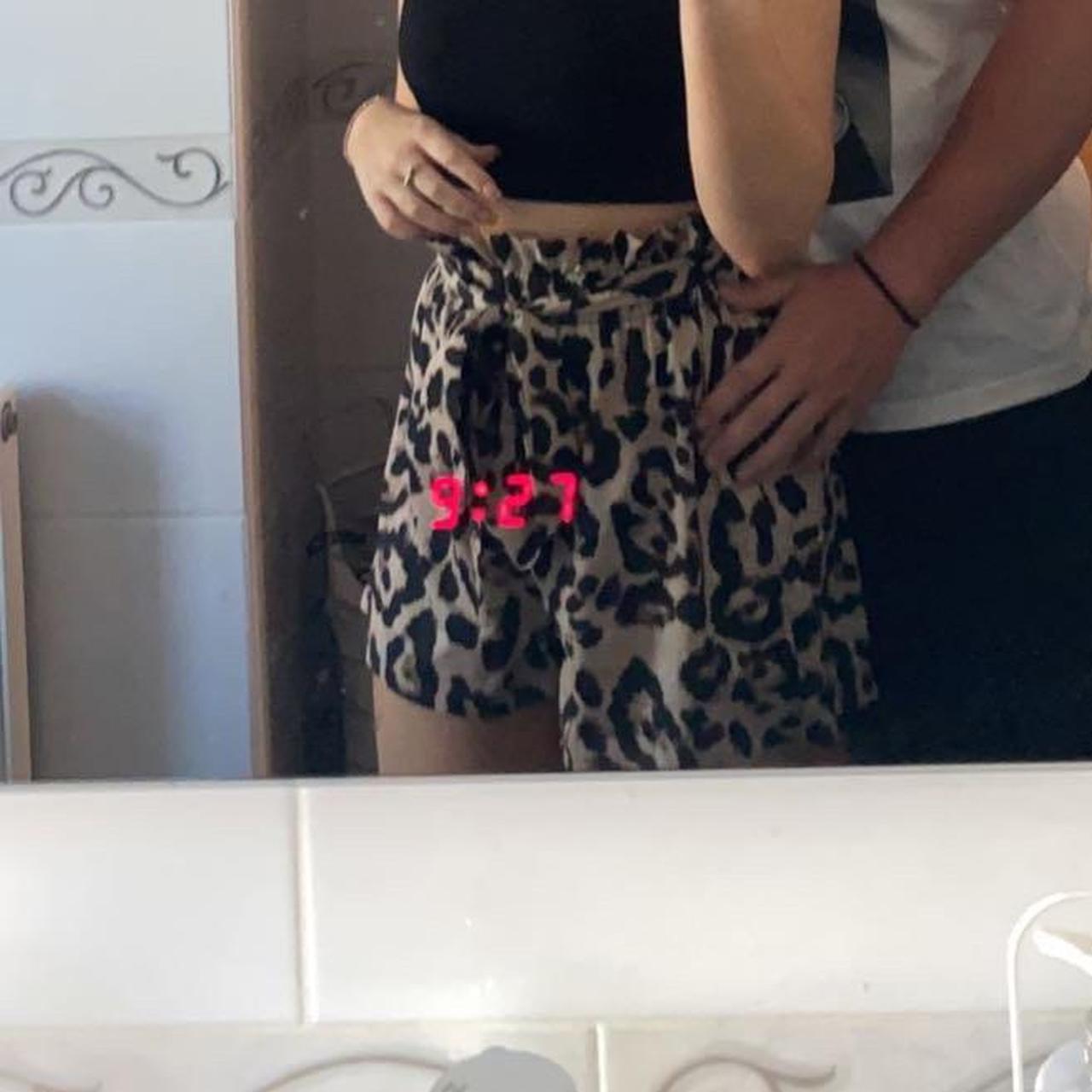 Shein leopard print paper bag waist shorts 🩳 Depop