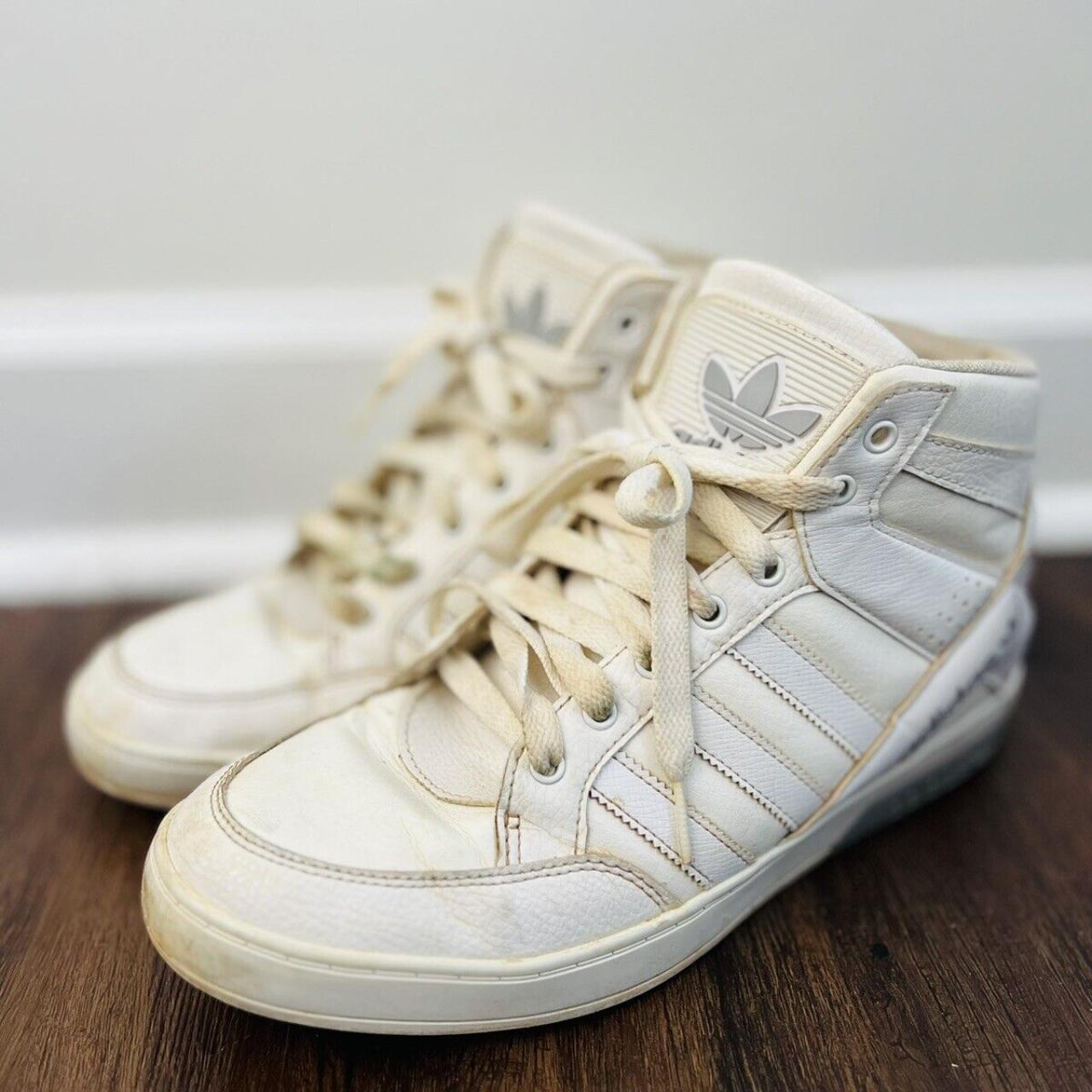 ADIDAS Originals Hardcourt White Hightop Size 9... - Depop