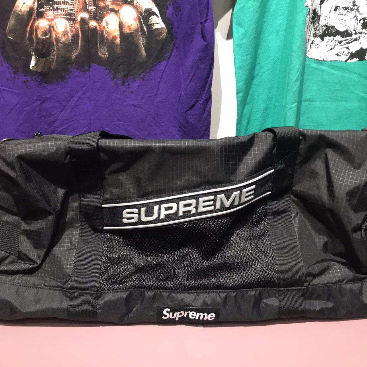 Supreme box clearance logo bag