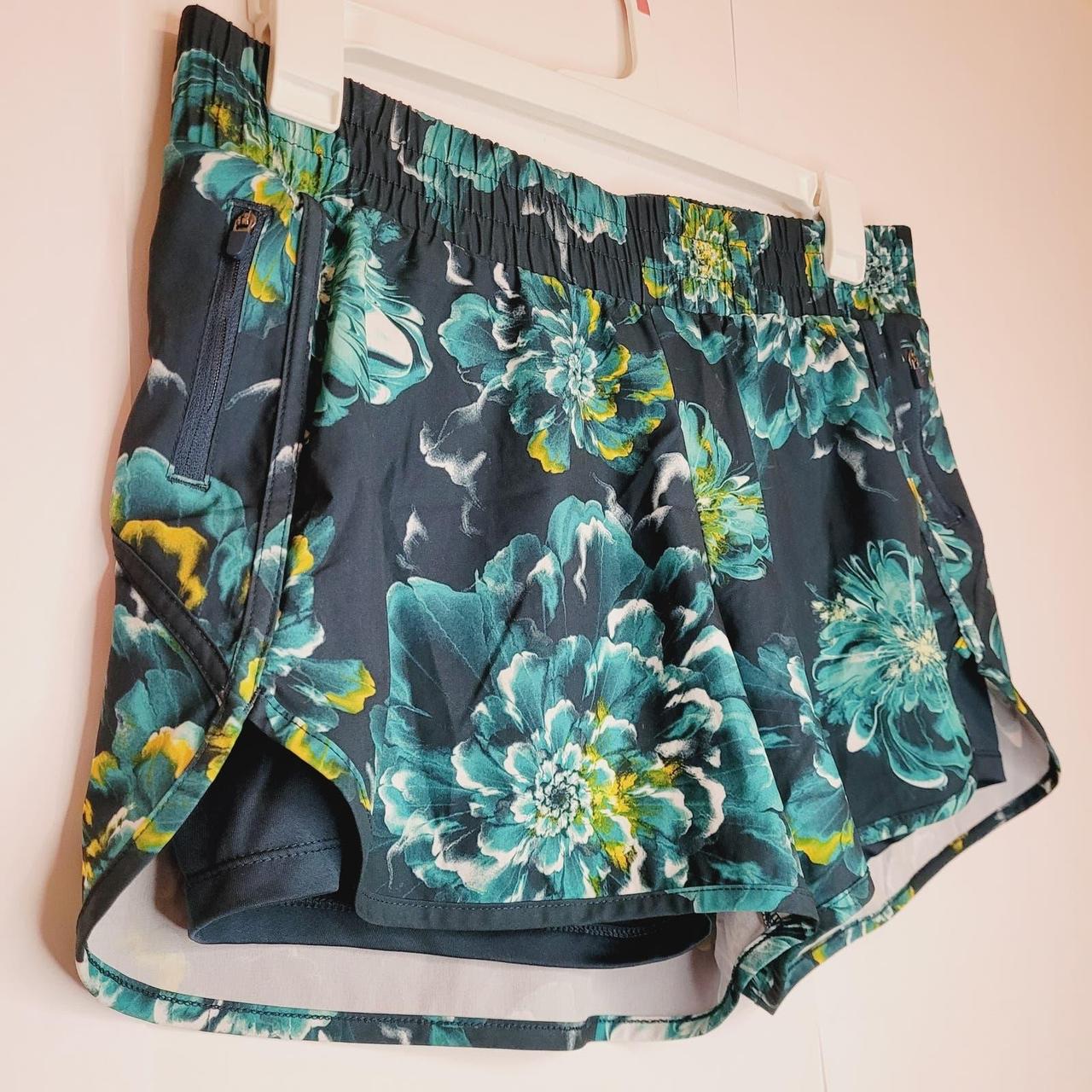 Avia shorts store with undershorts