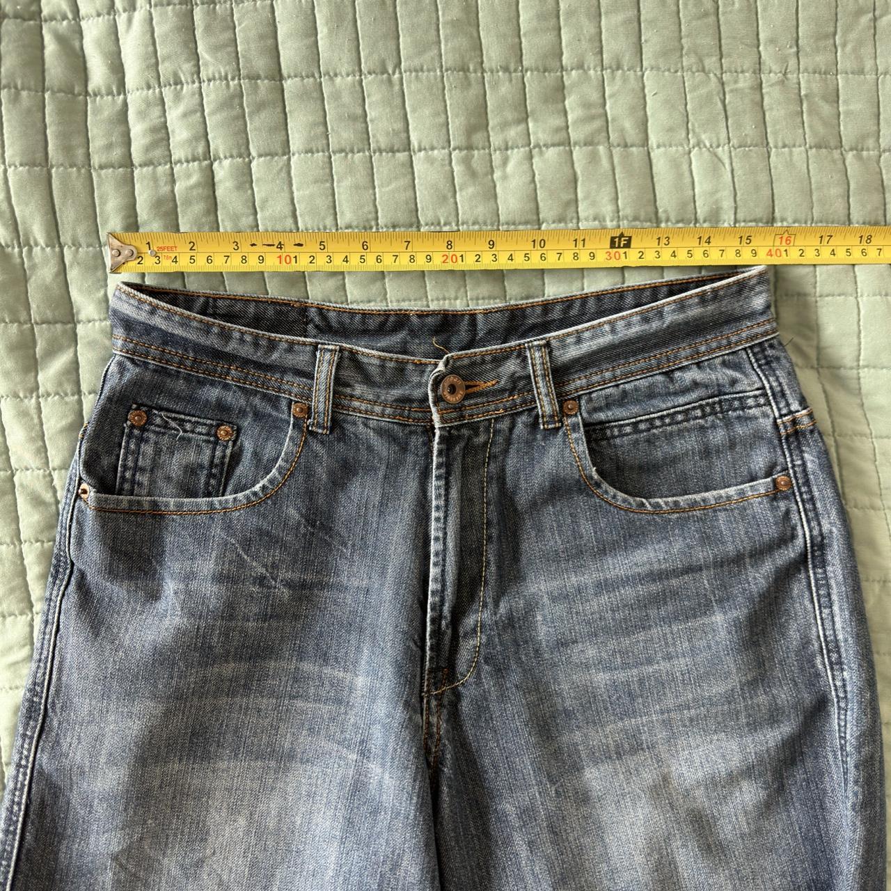 y2k Urban Up jorts • fits a 31, 6ft for reference... - Depop