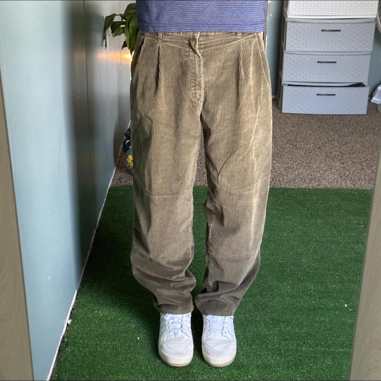 90’s dockers corduroy pants • fits a 33, 6ft for... - Depop
