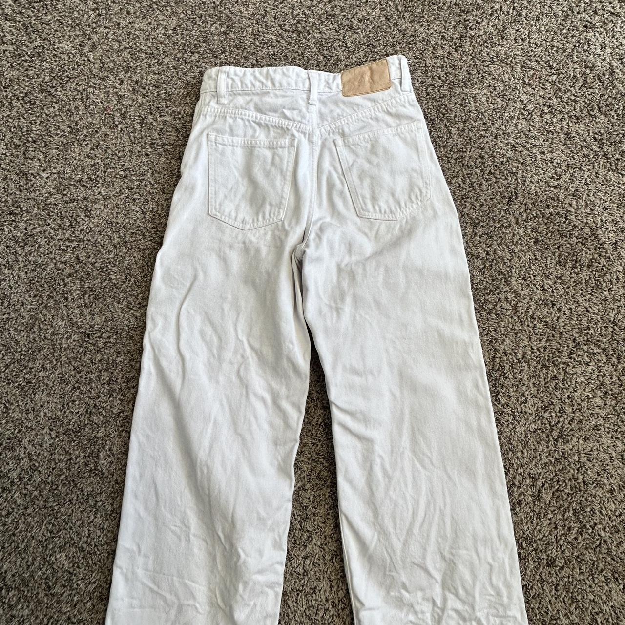 Zara Women's White Jeans | Depop