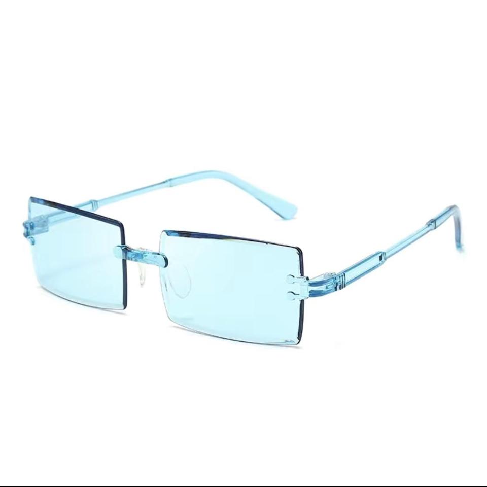 Cyclone Sunglasses Product ID : Z1578W - Depop