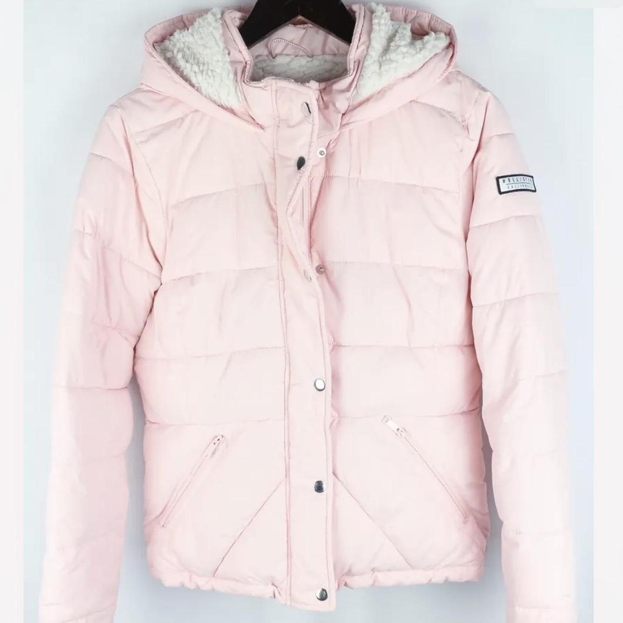 Hollister baby pink puffer jacket worn once or... Depop