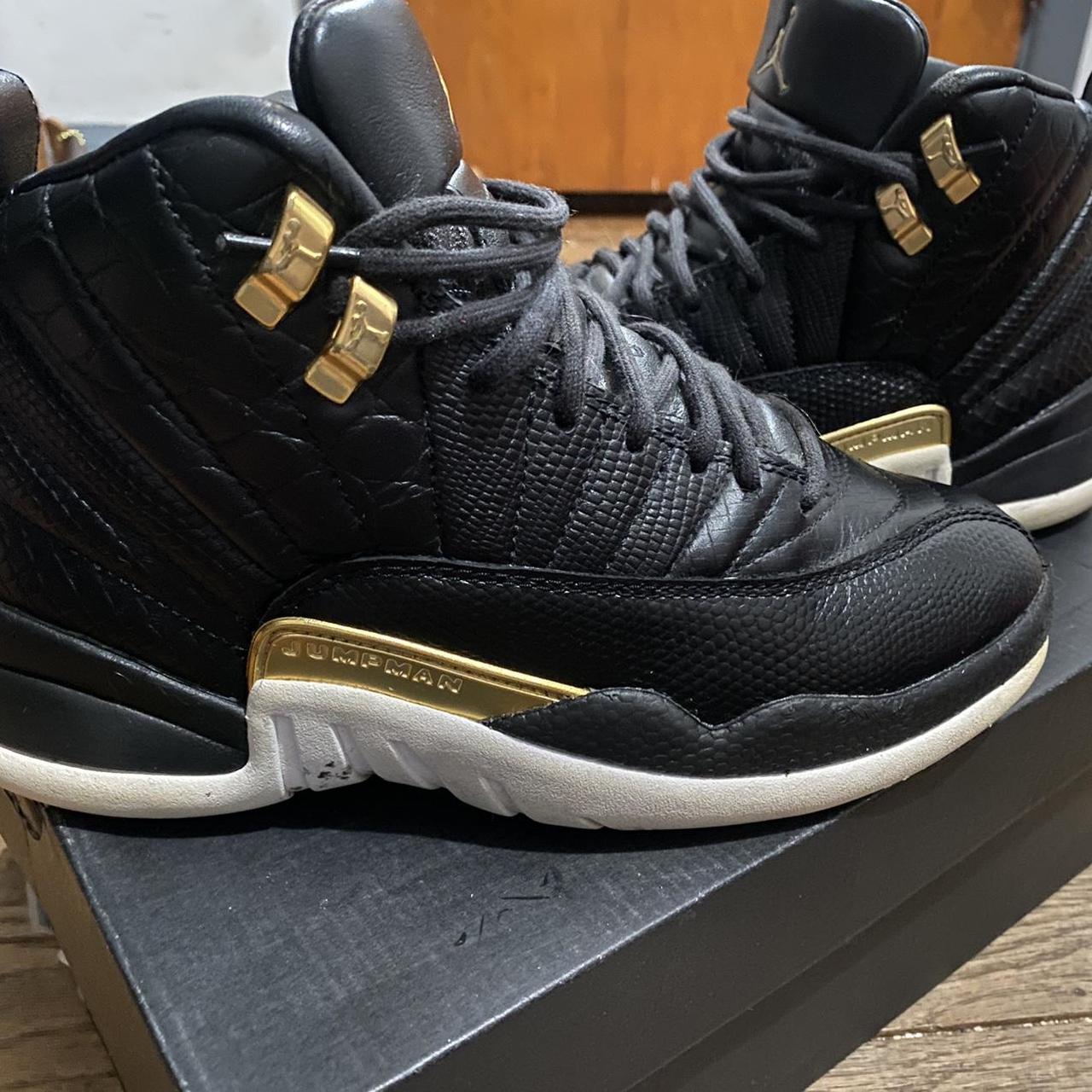 Retro 12 best sale metallic gold