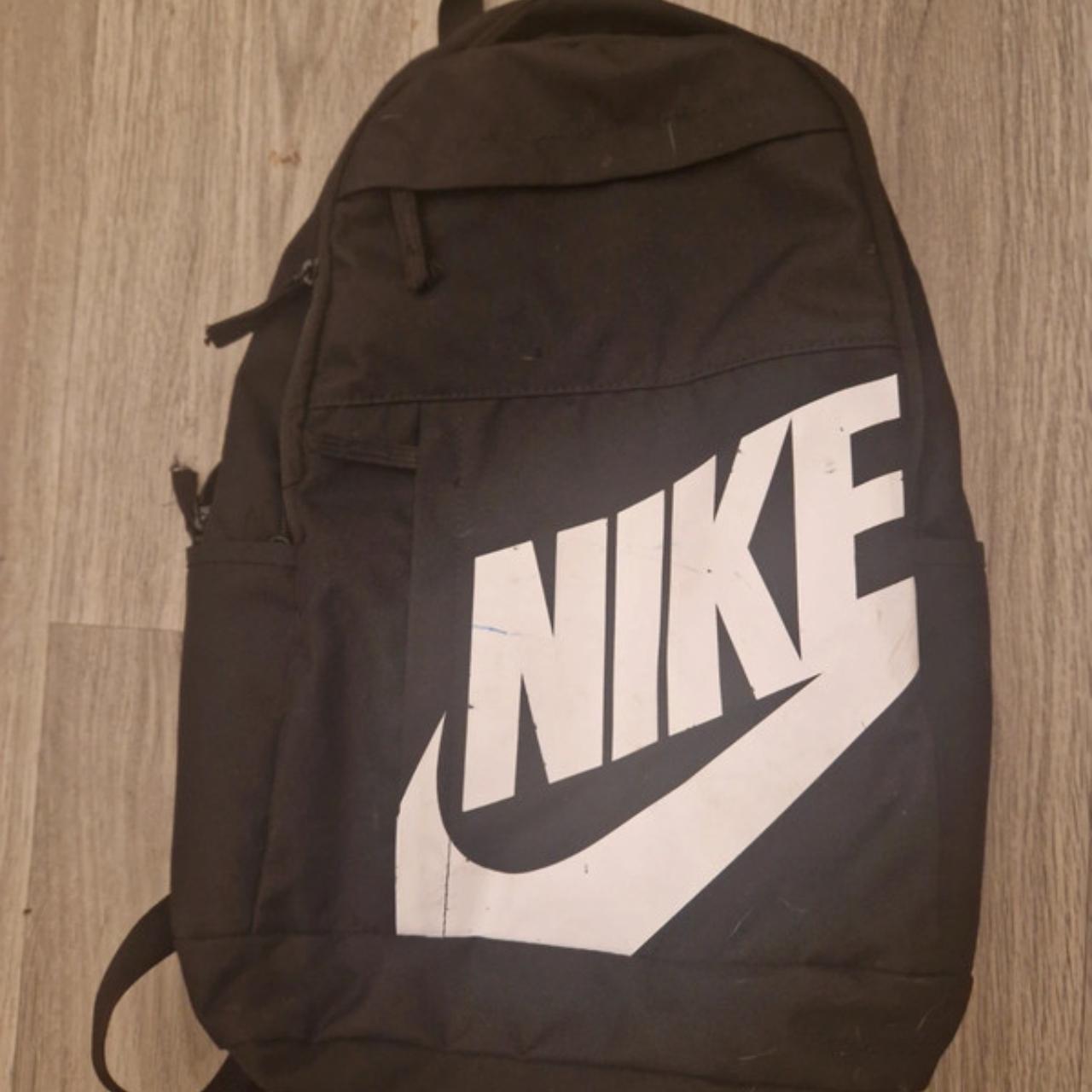 schoolbag nike