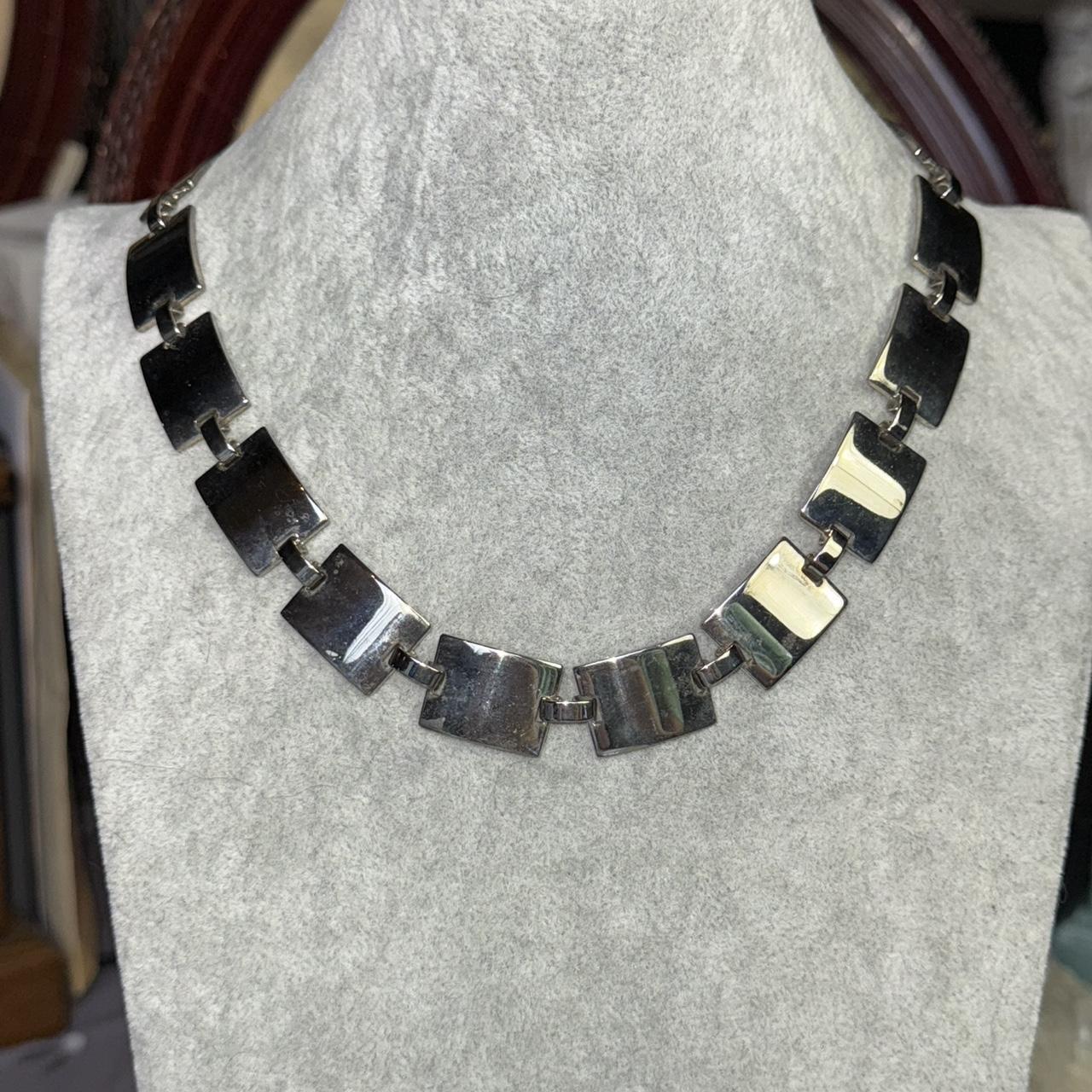item listed by sek_resells
