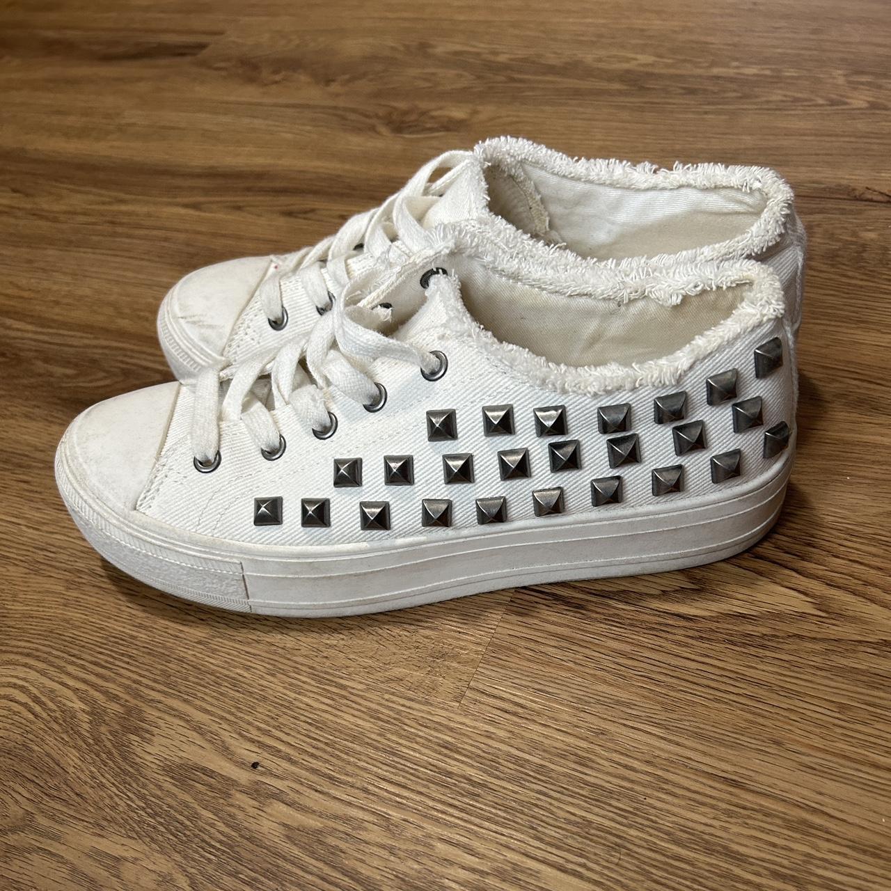 Steve madden deals studded shoes