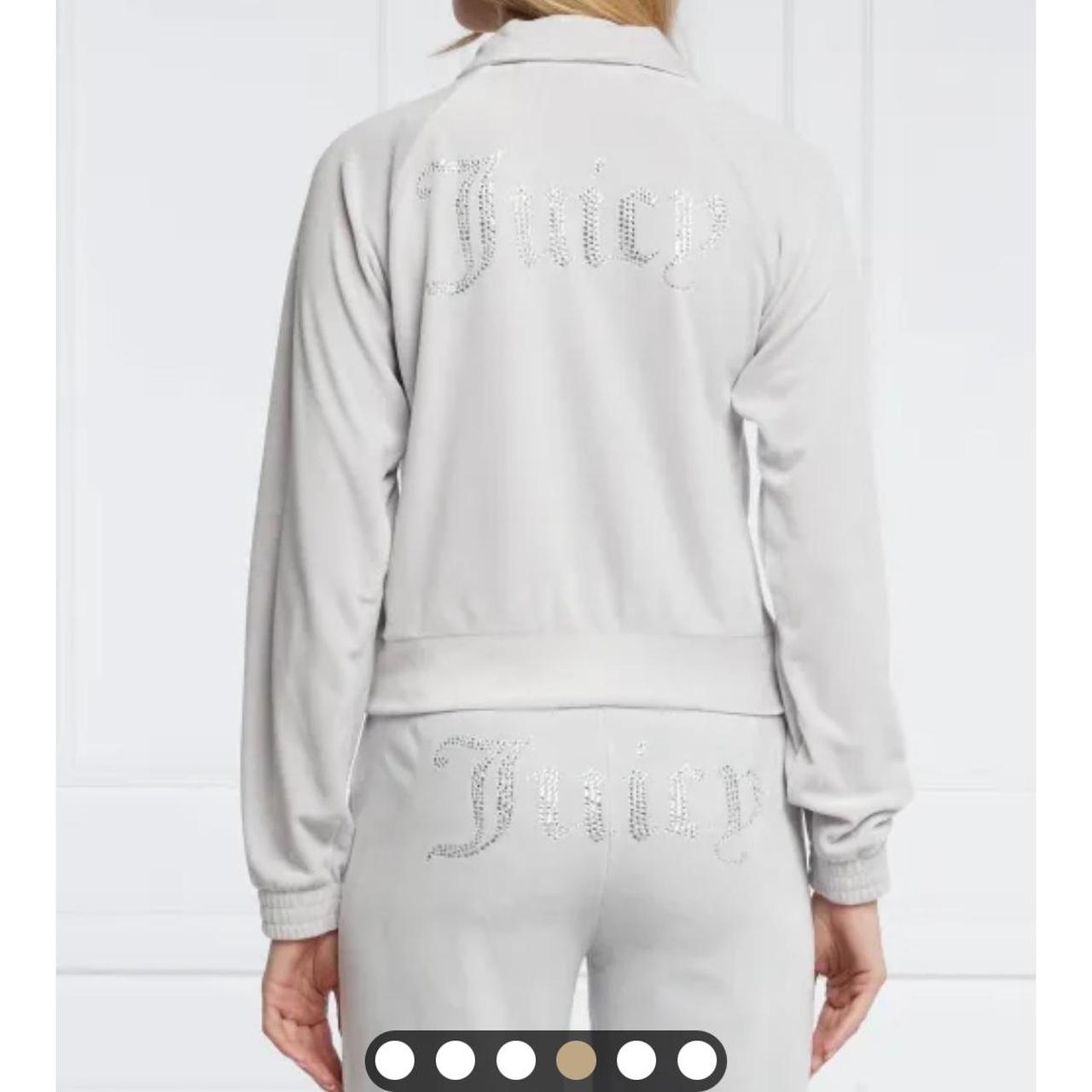 item listed by heyy_im_aimee