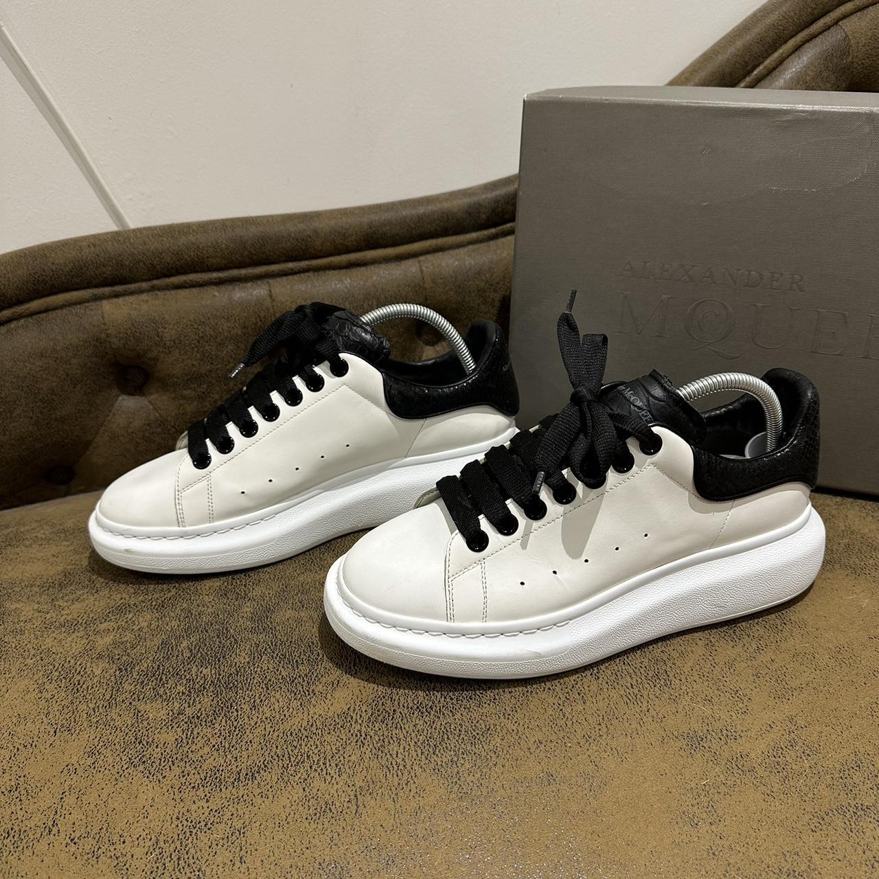 Mens alexander mcqueen trainers best sale