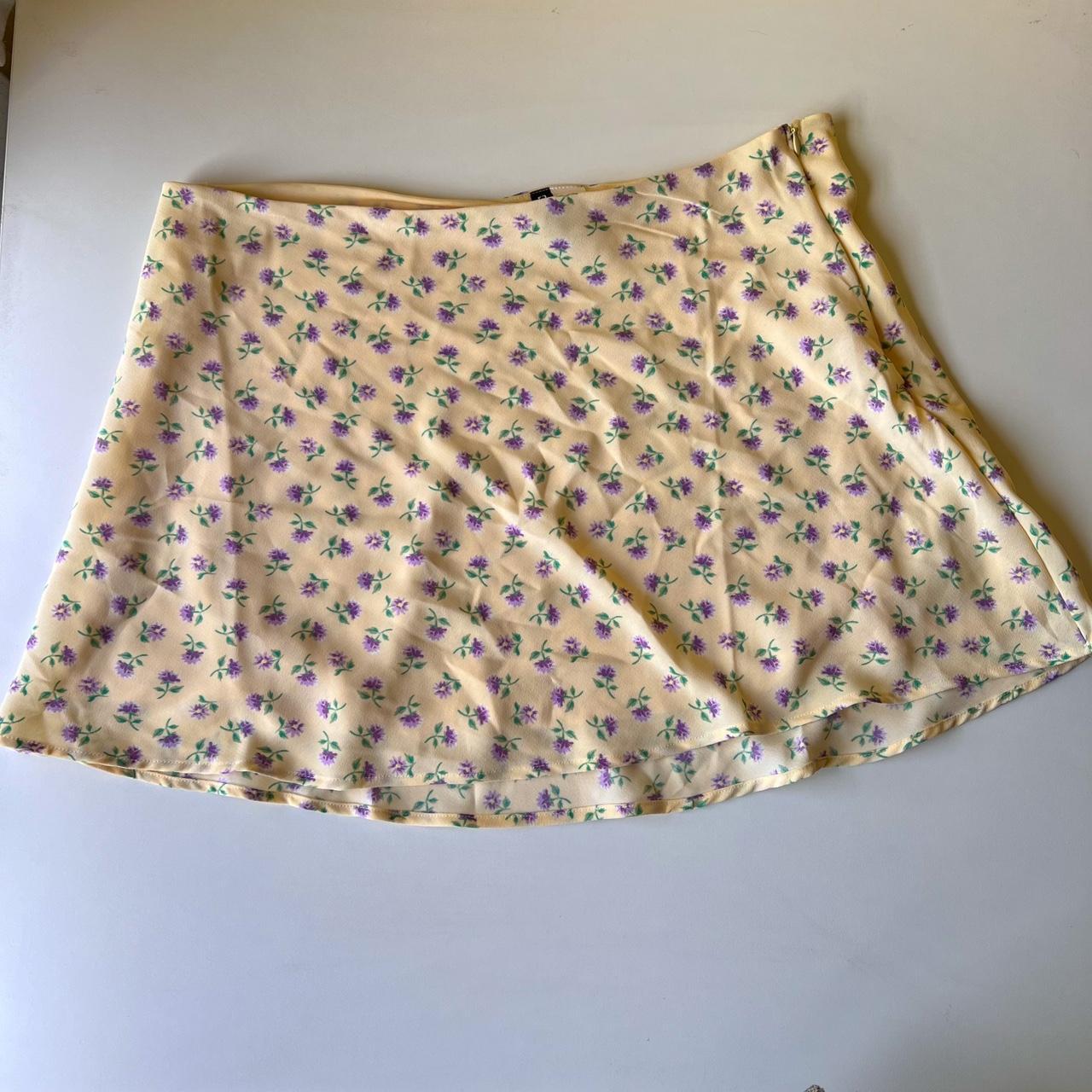 Light floral mini on sale skirt