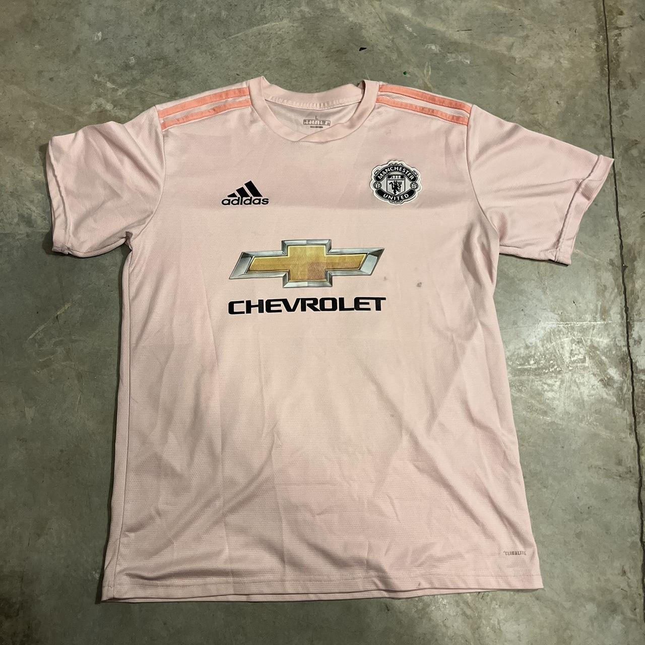 Manchester United jersey large - Depop