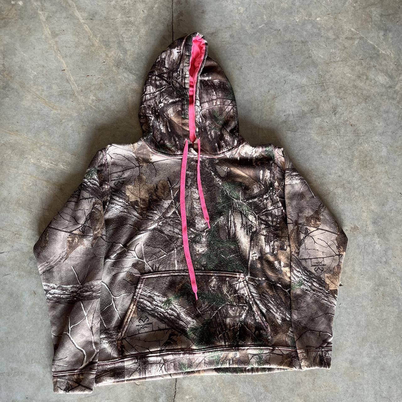 Realtree hoodie kids medium - Depop