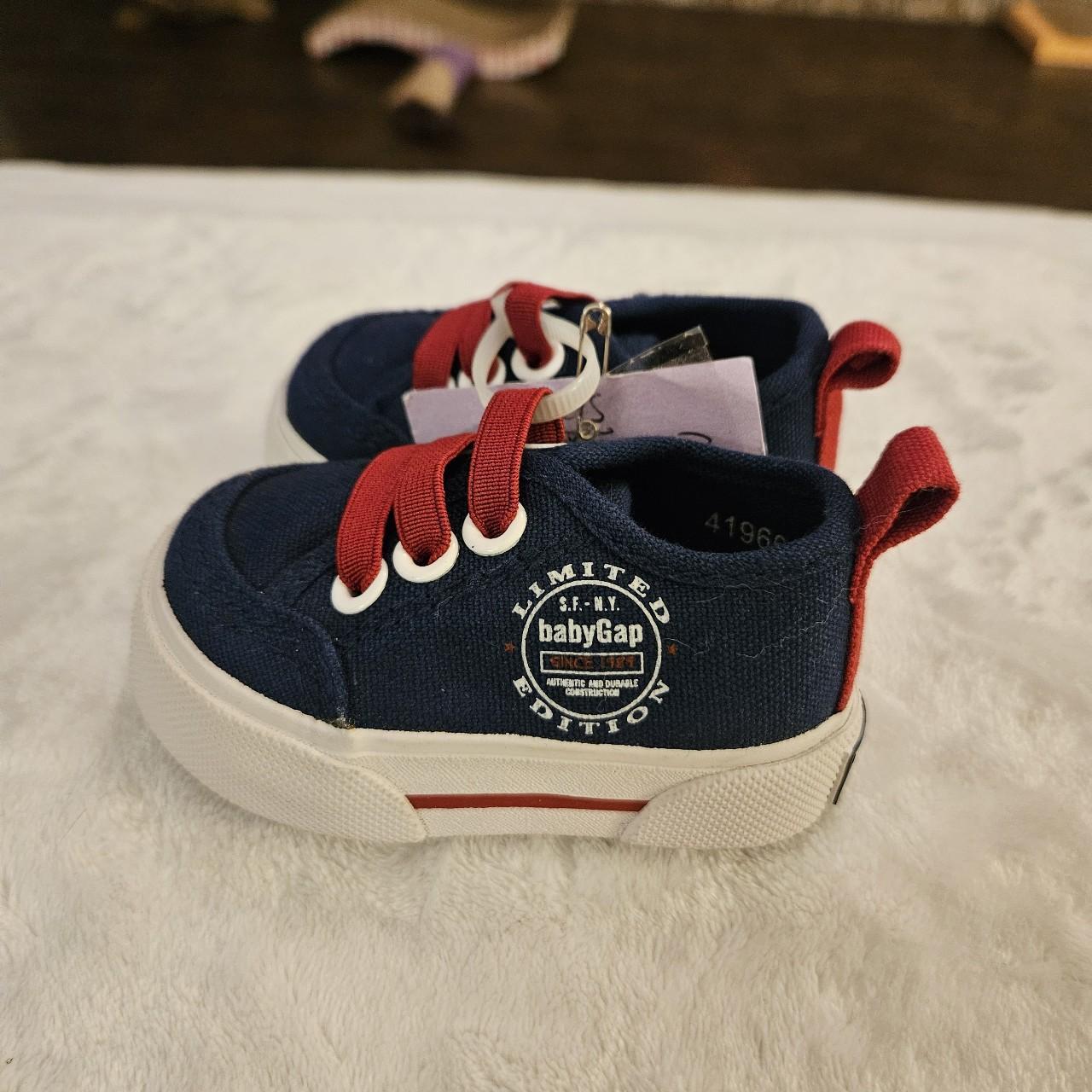 Baby gap hot sale shoes