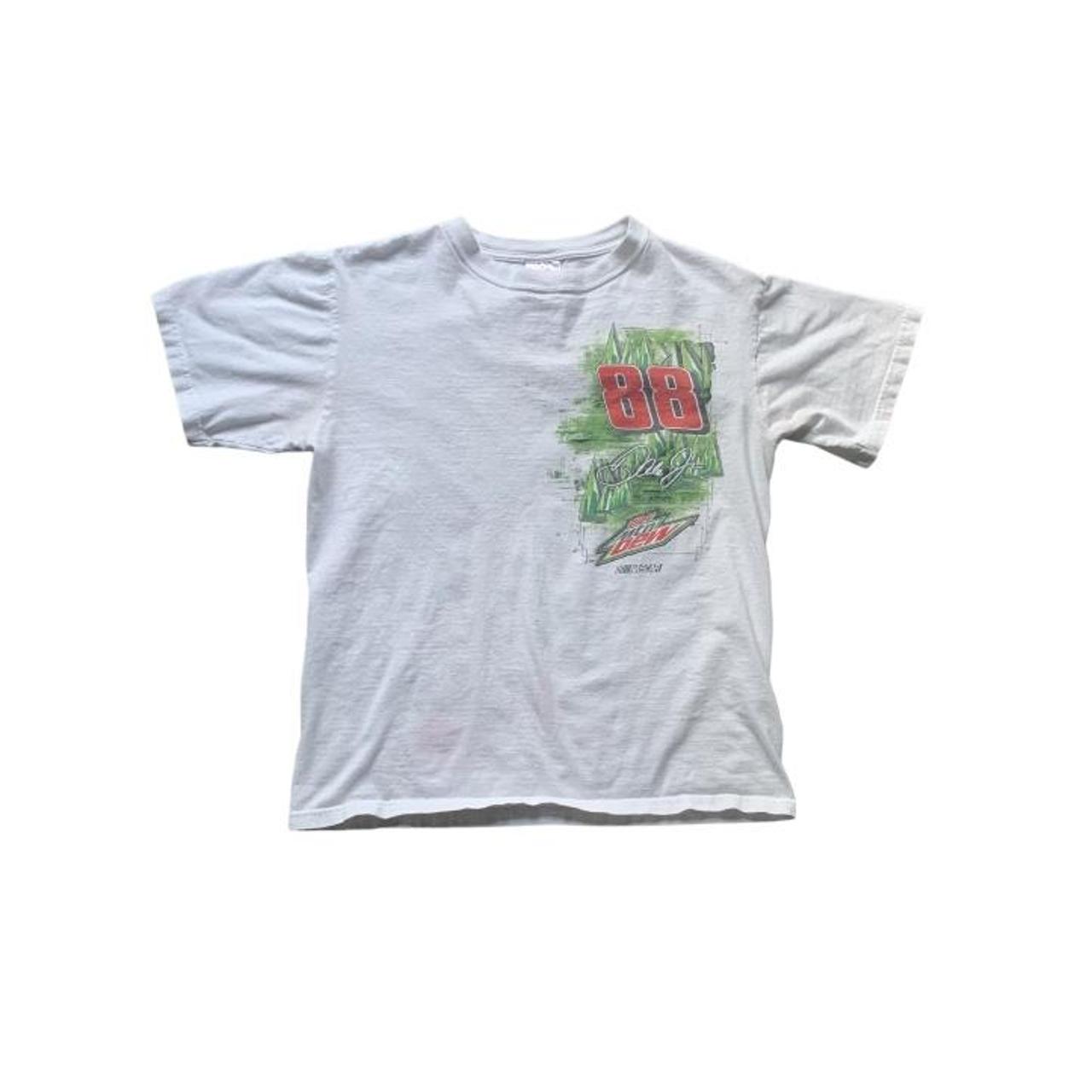 NASCAR Men's White and Green T-shirt | Depop