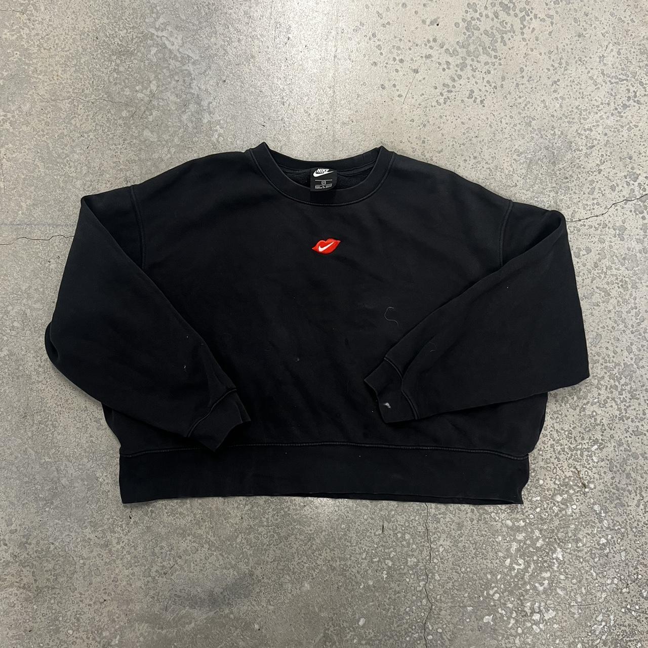 Black nike hotsell jumper red tick