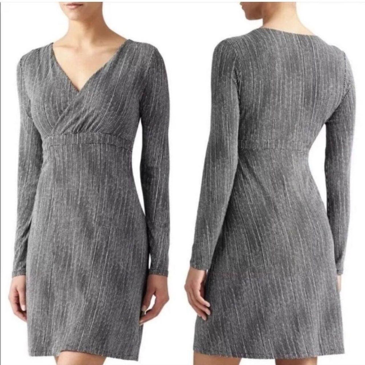 Athleta Women's Black and White Dress Depop