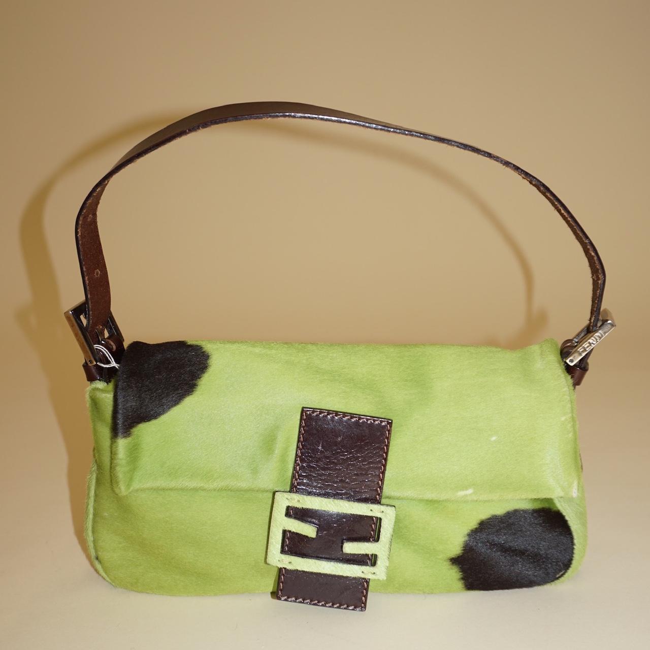 バッグ FENDI Baguette Green Pony Hair Shoulder Fendi Green Cow Print Pony Hair Baguette Shoulder Bag sold at