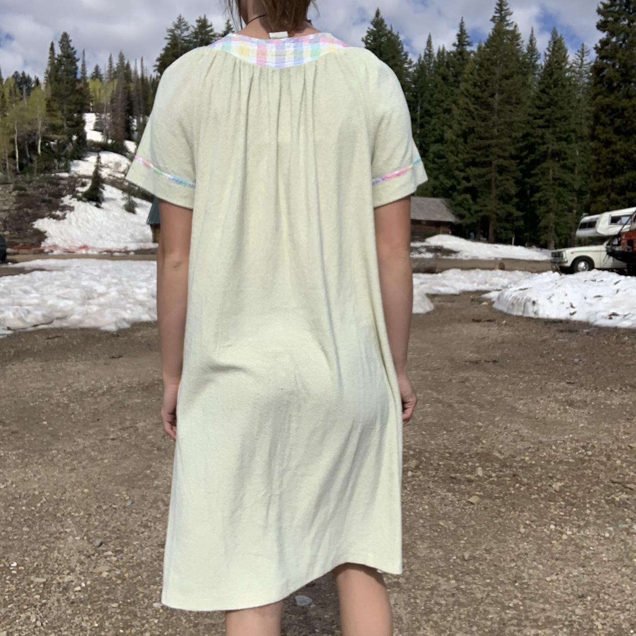 Vintage 80s Leisure Life Terry Cloth House Dress... Depop