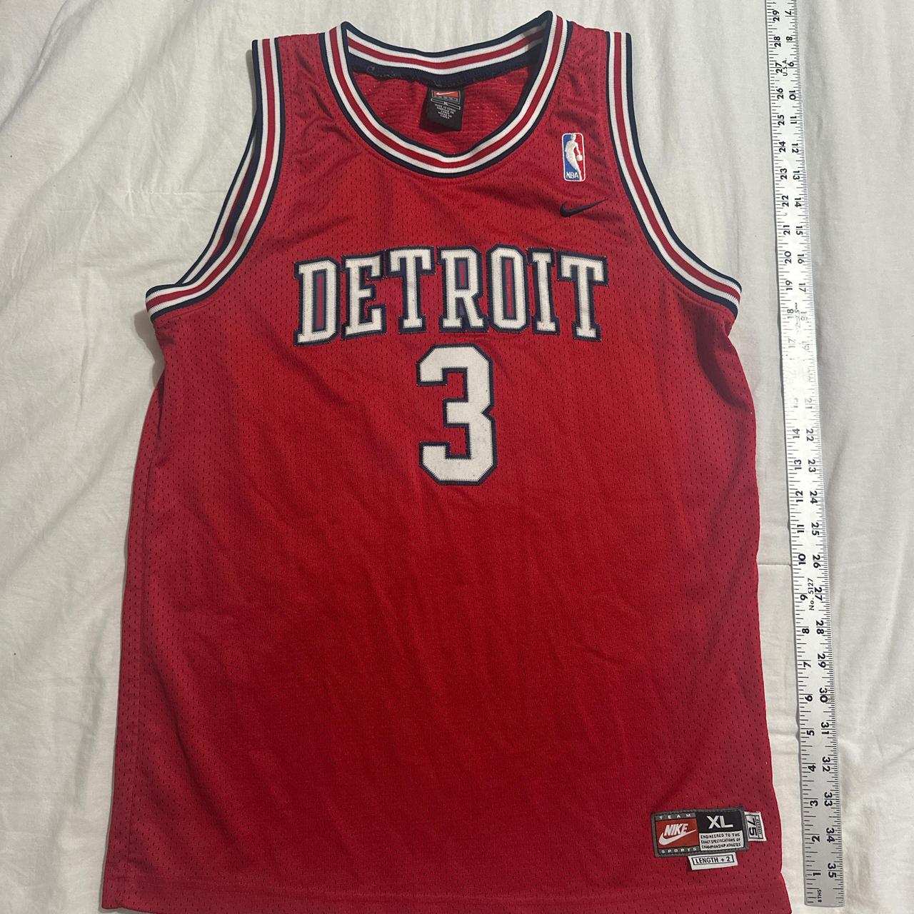 item listed by backinthedayz_graphicking