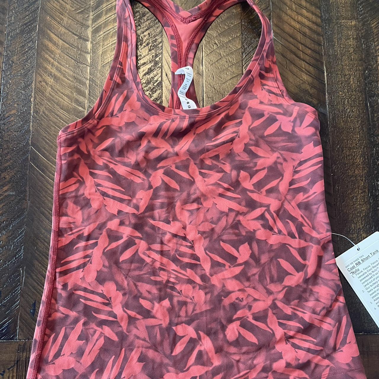 Lululemon Women's Vest Depop