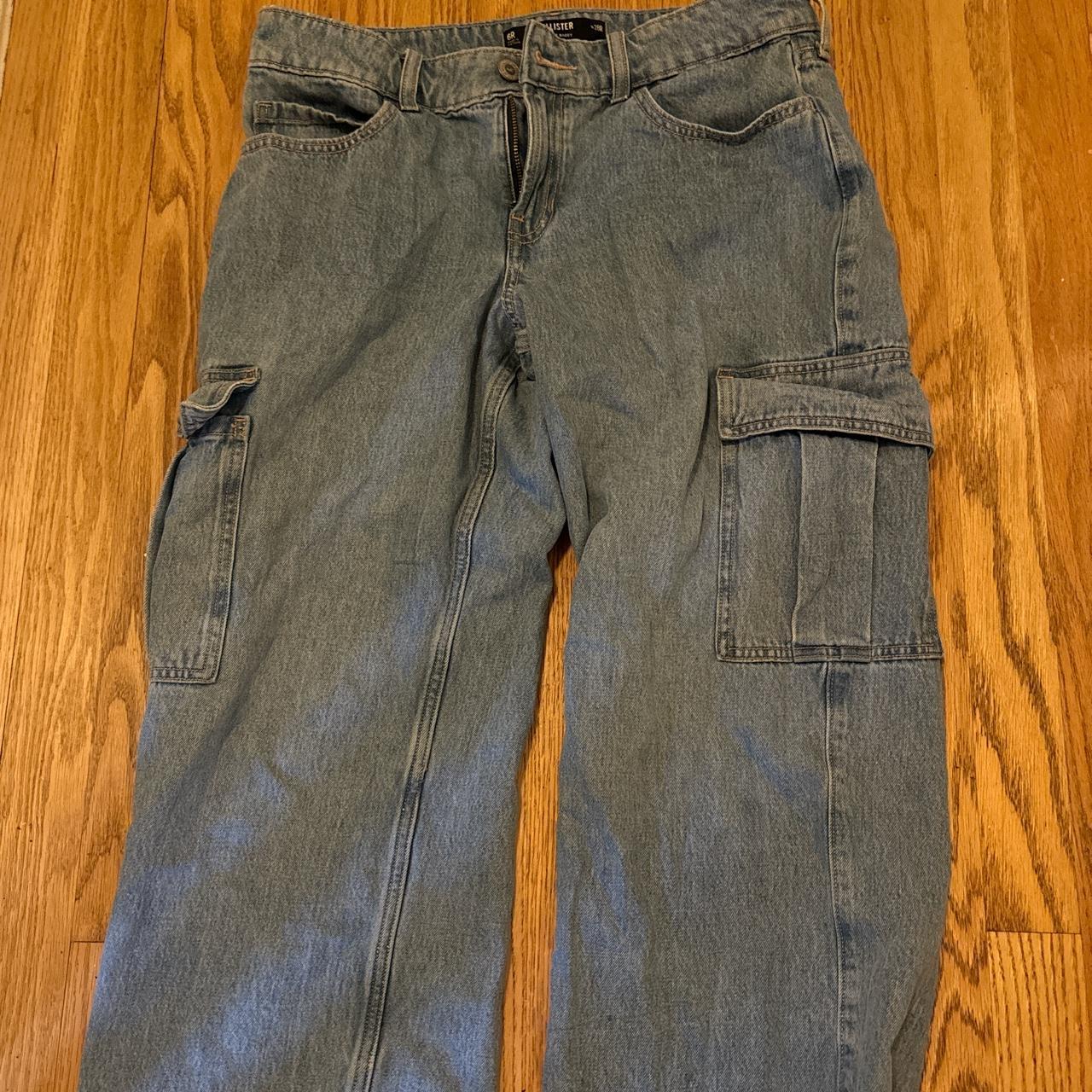 Baggy Cargo Jeans Baggy cargos from Hollister. Only... - Depop