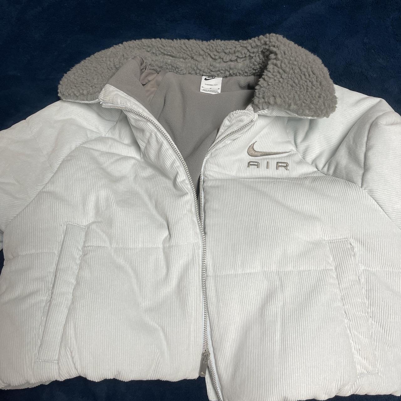 nike puffer jacket cropped