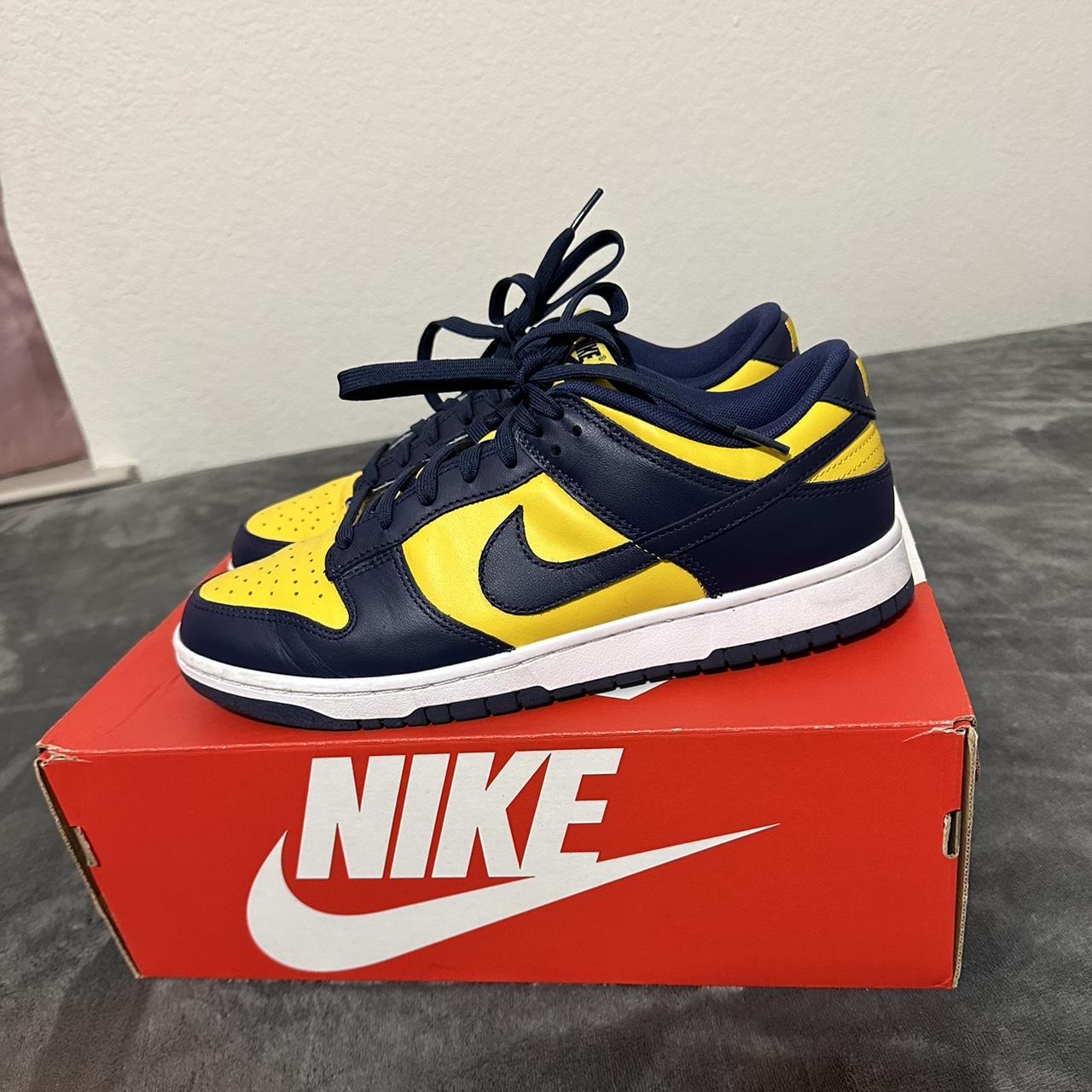 Nike dunk low retro varsity maize/midnight navy...