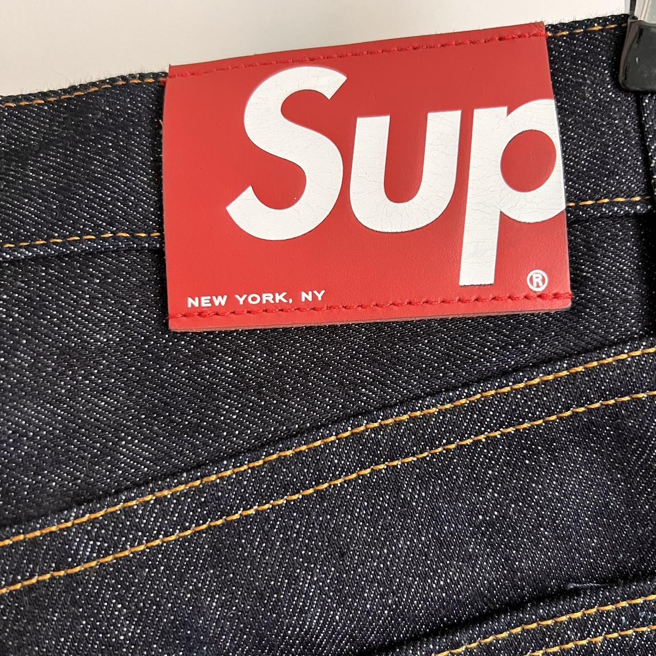 30’’ supreme jeans Never worn Message me if interested - Depop