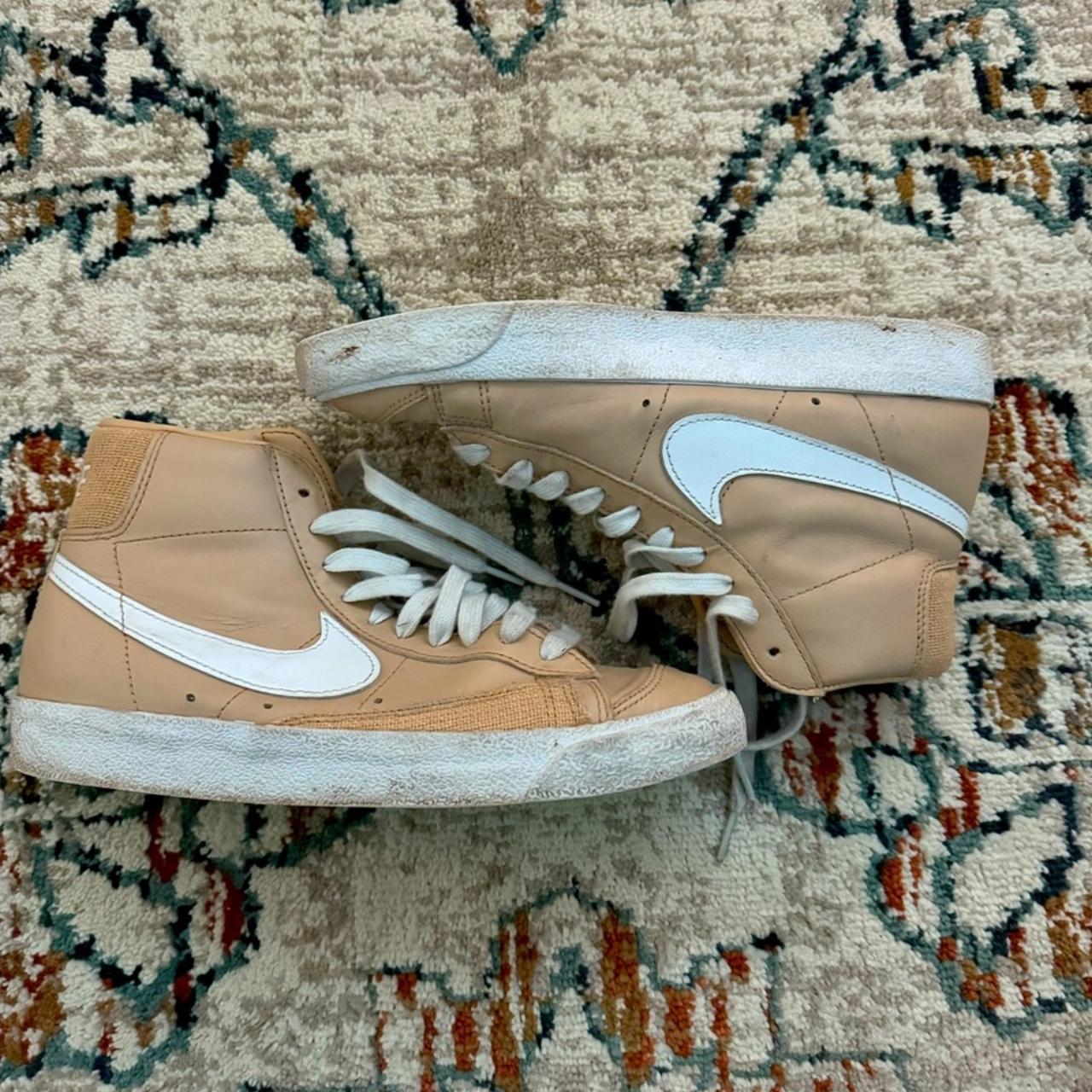 nike womens blazer mid suede