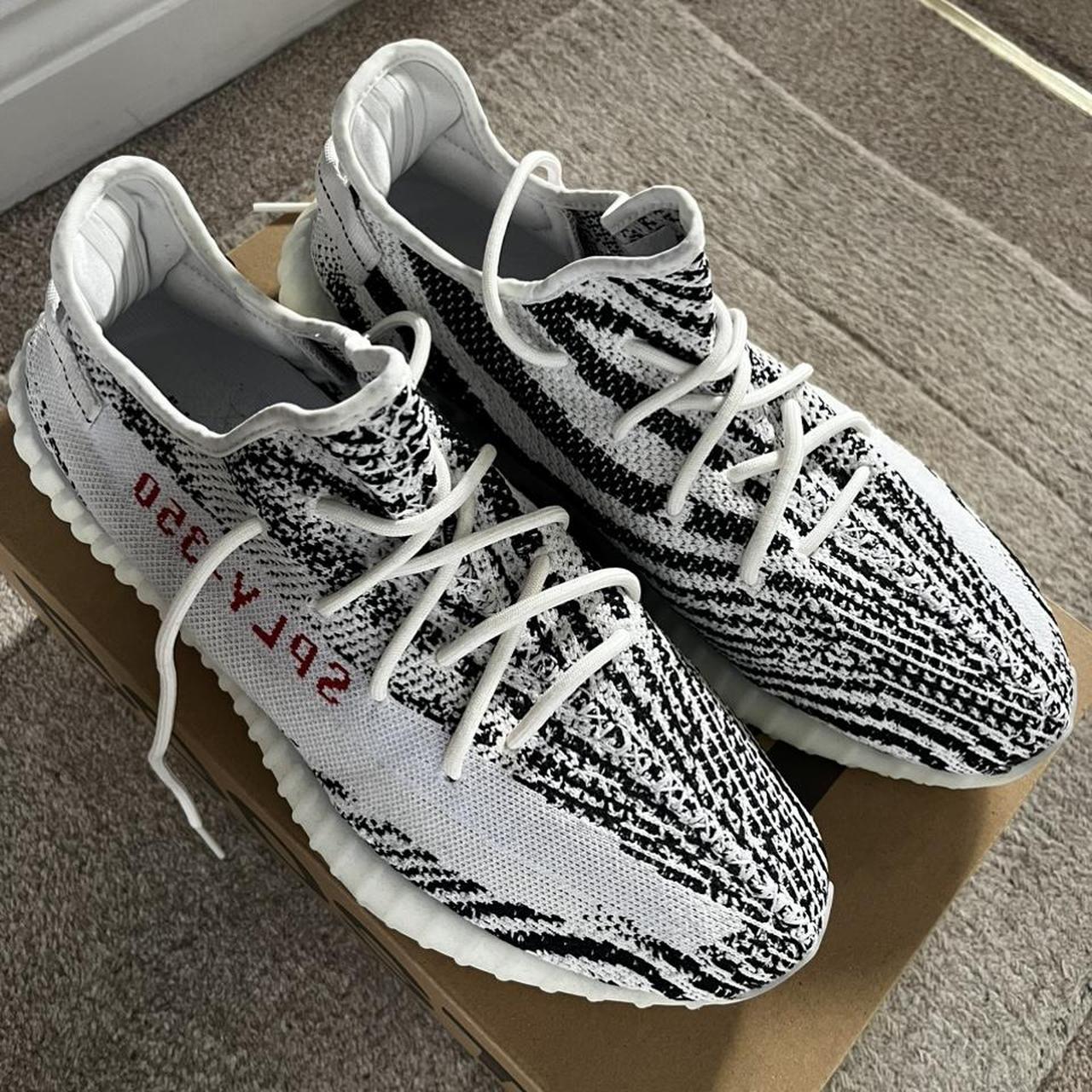 Adidas yeezy clearance zebra original uk