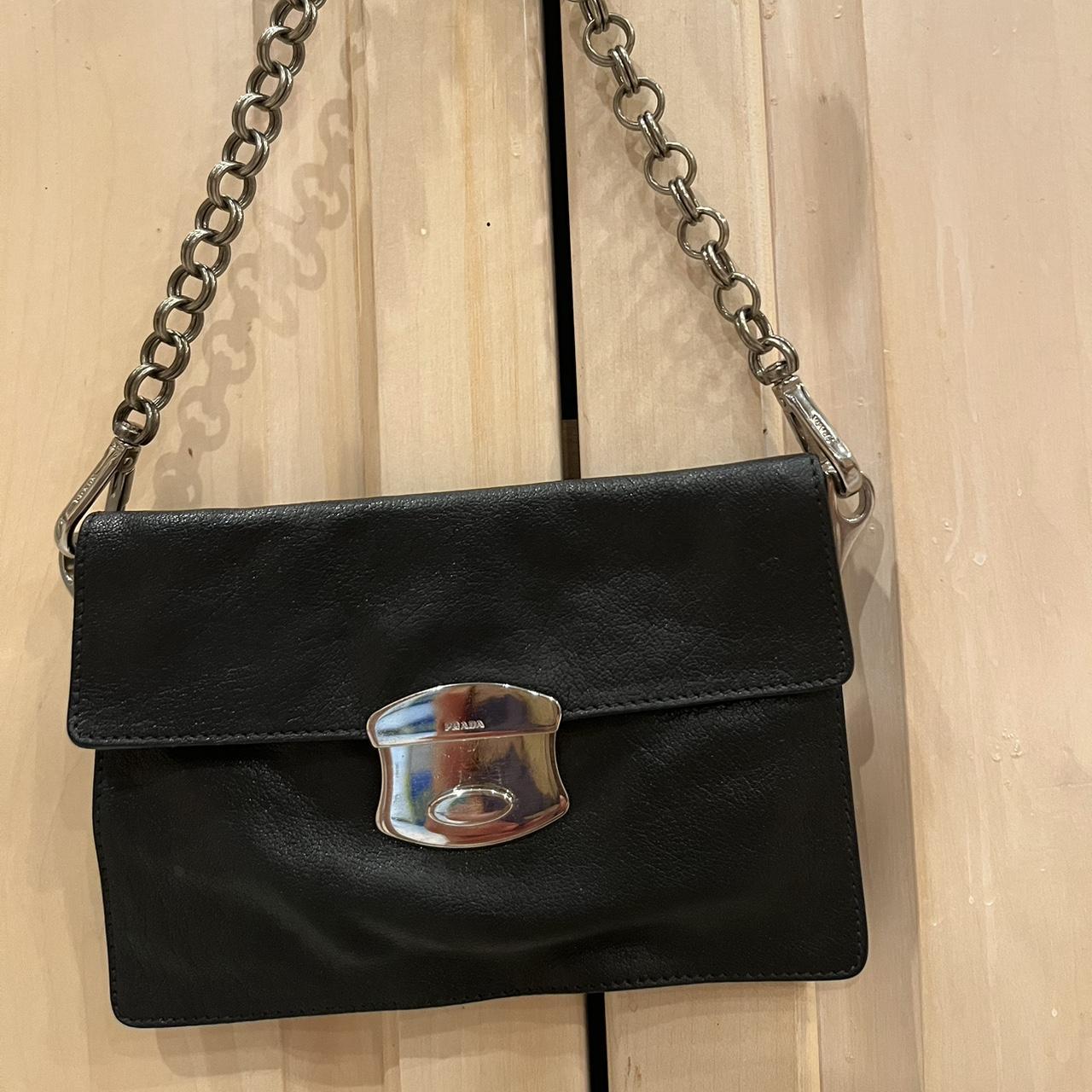 Prada chain discount link shoulder bag