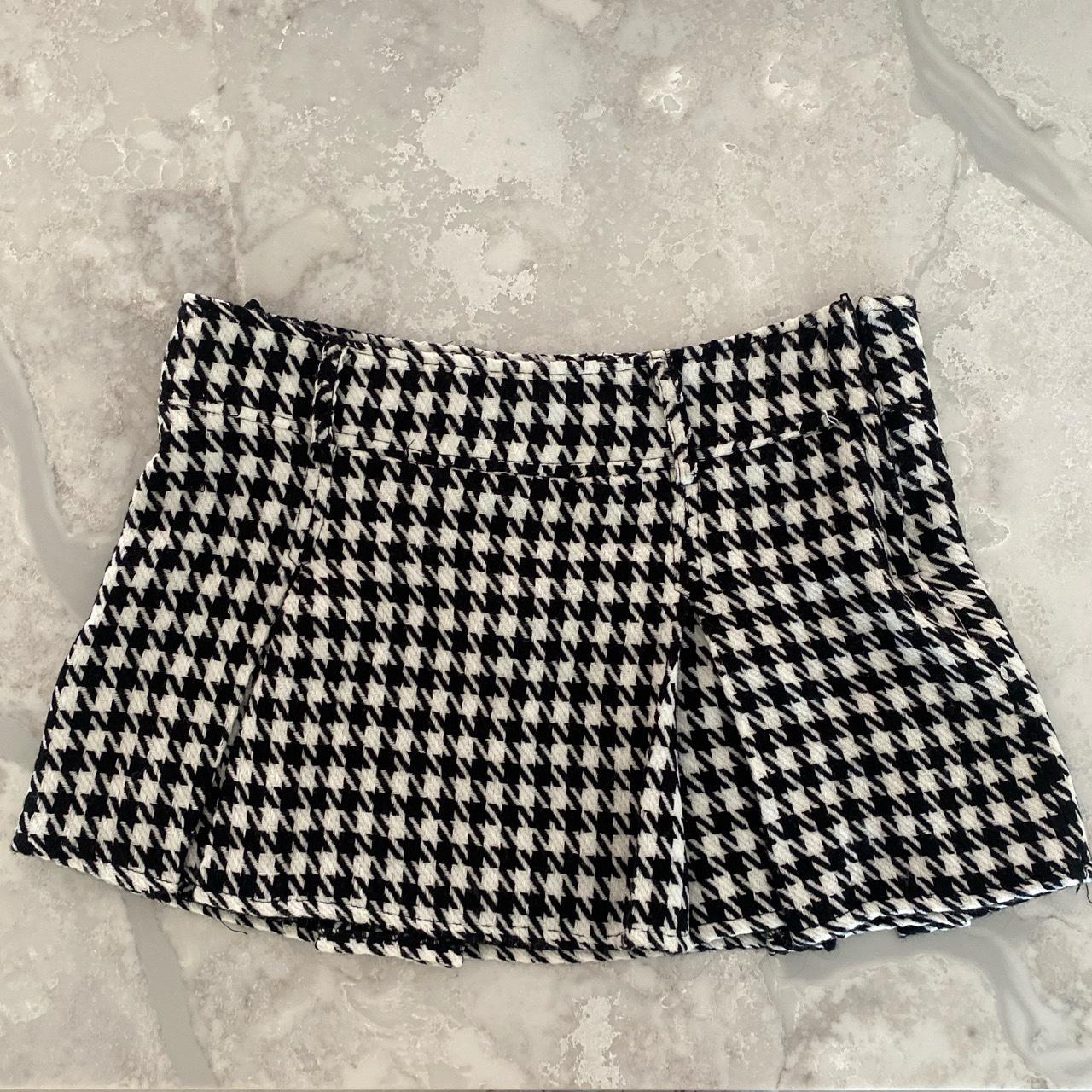 2000s Pleated Mini Skirt - has loops for belt -... - Depop