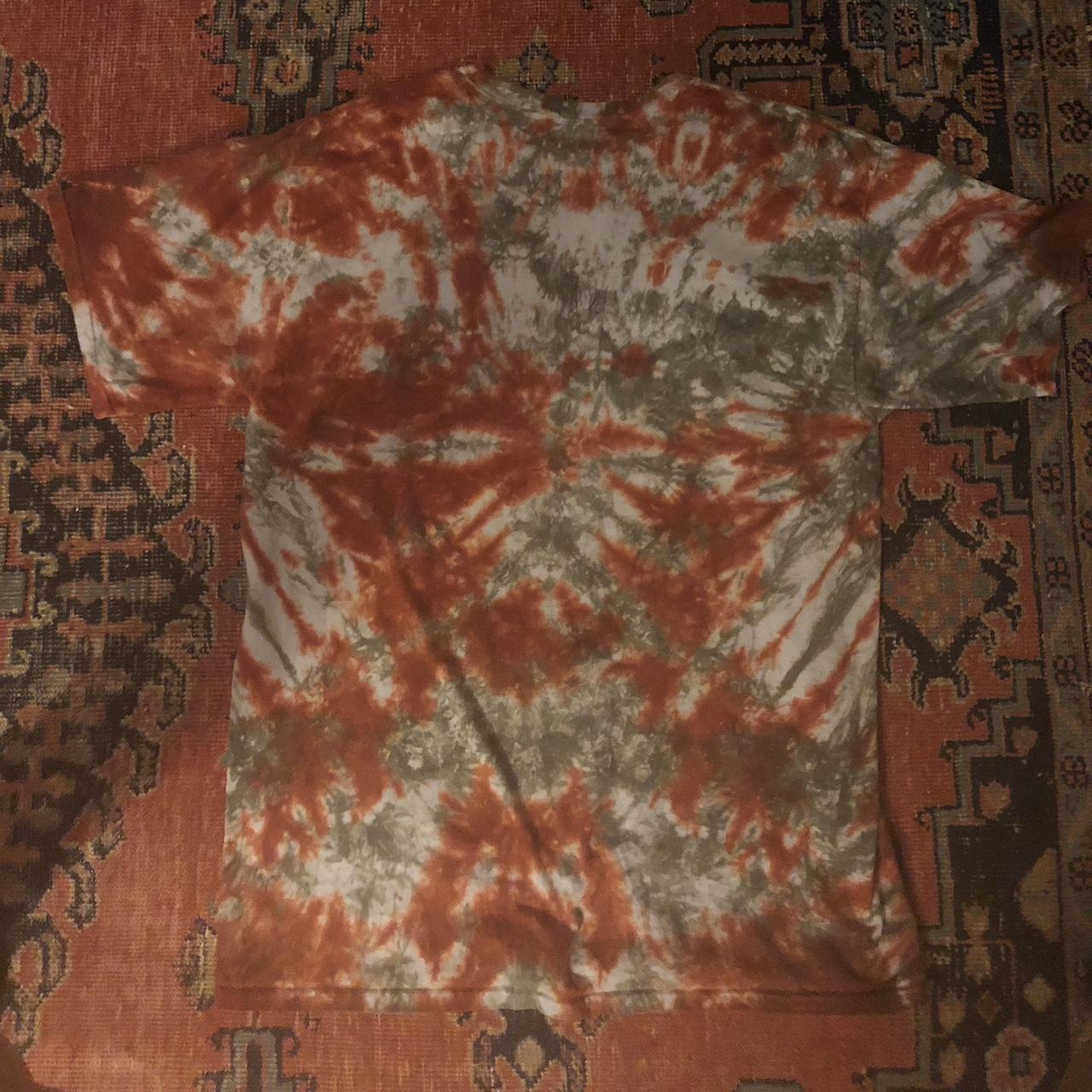 Urban Outfitters Women's T-shirt (3)