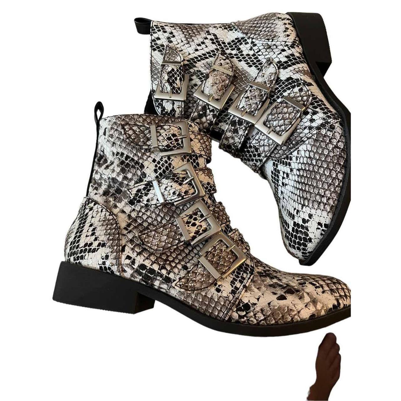 Qupid 2025 snakeskin boots