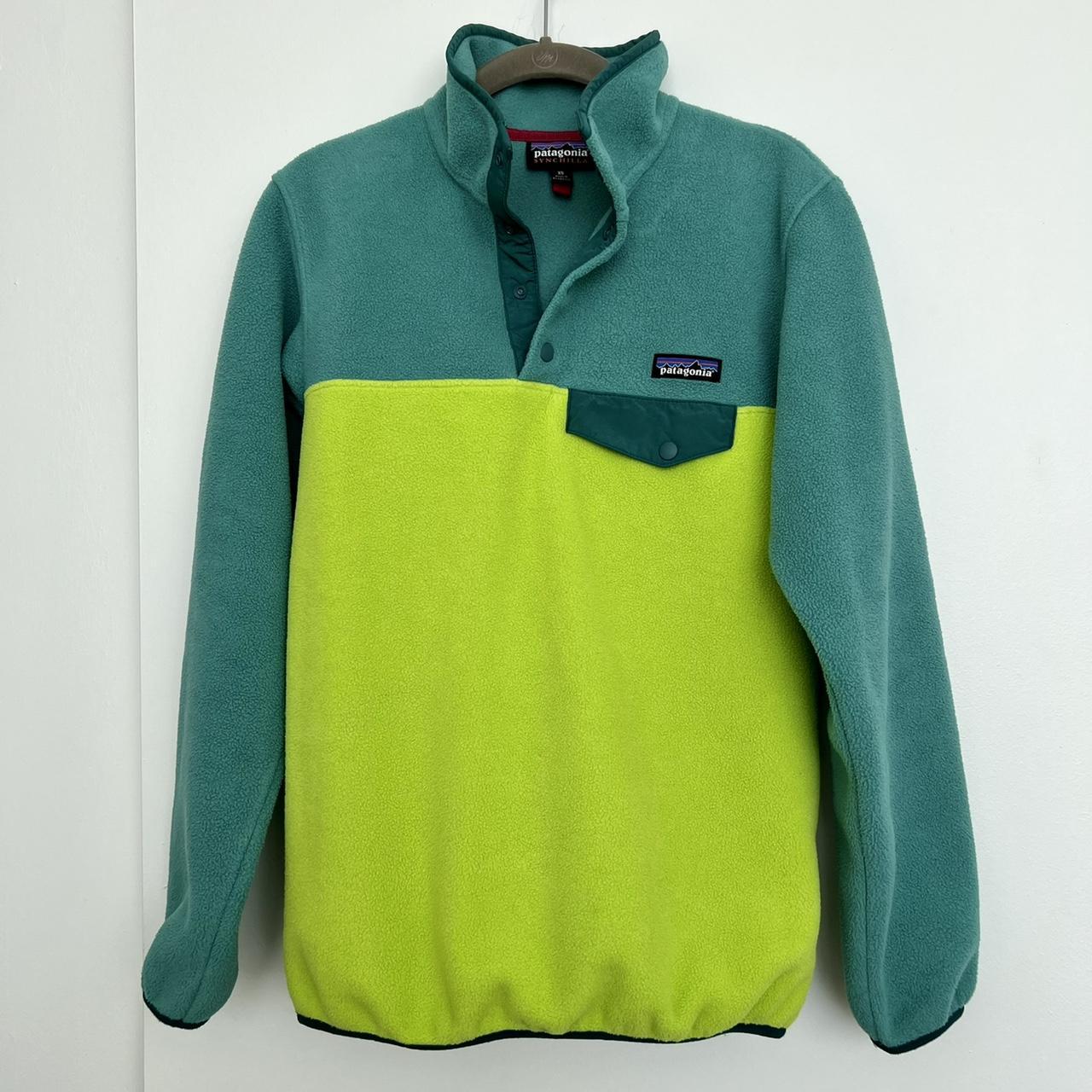 Patagonia discount green sweatshirt