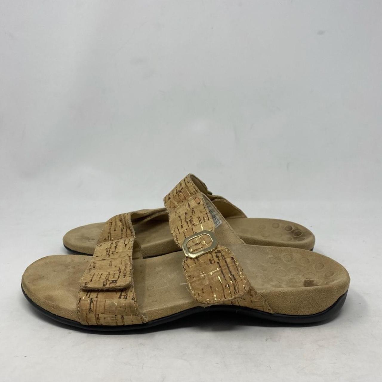 Vionic Women's Tan Sandals | Depop