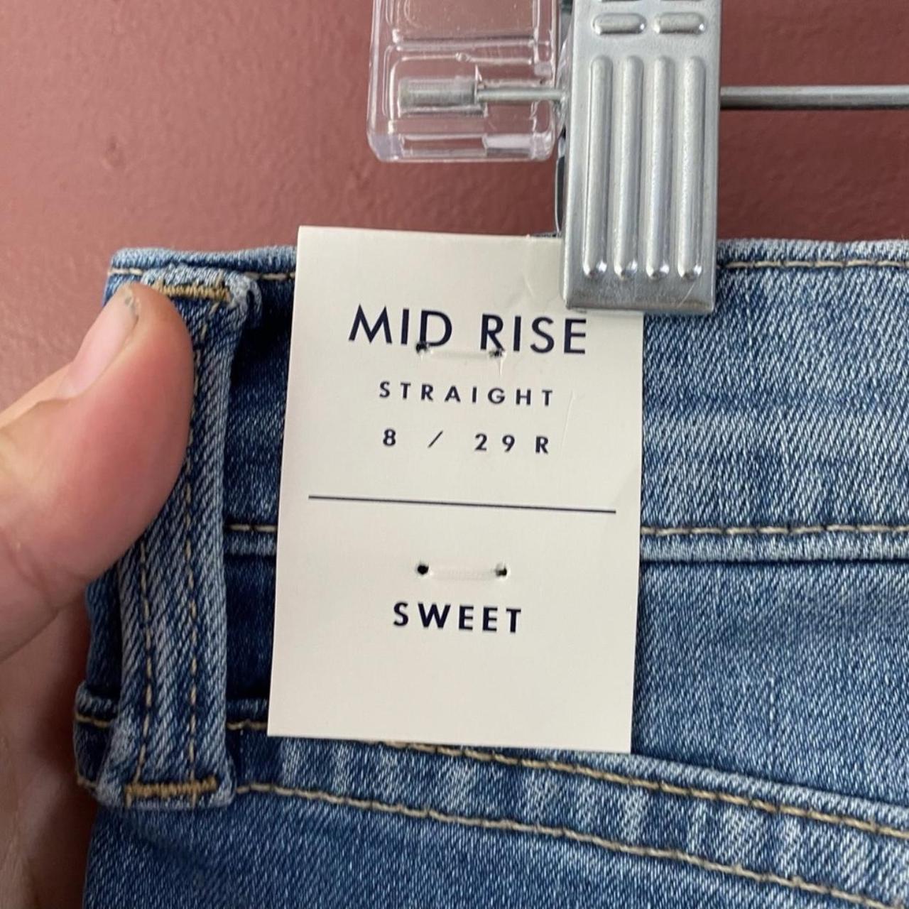 Lucky Brand Women's Mid Rise Sweet Straight Jean