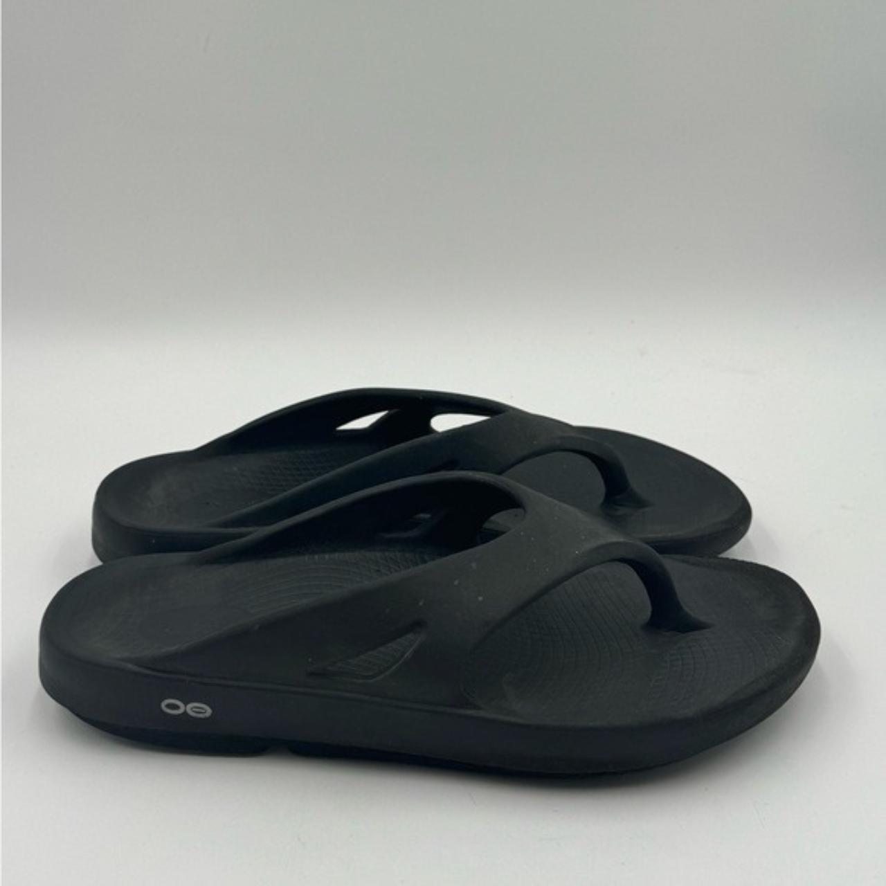 oofos flip flops