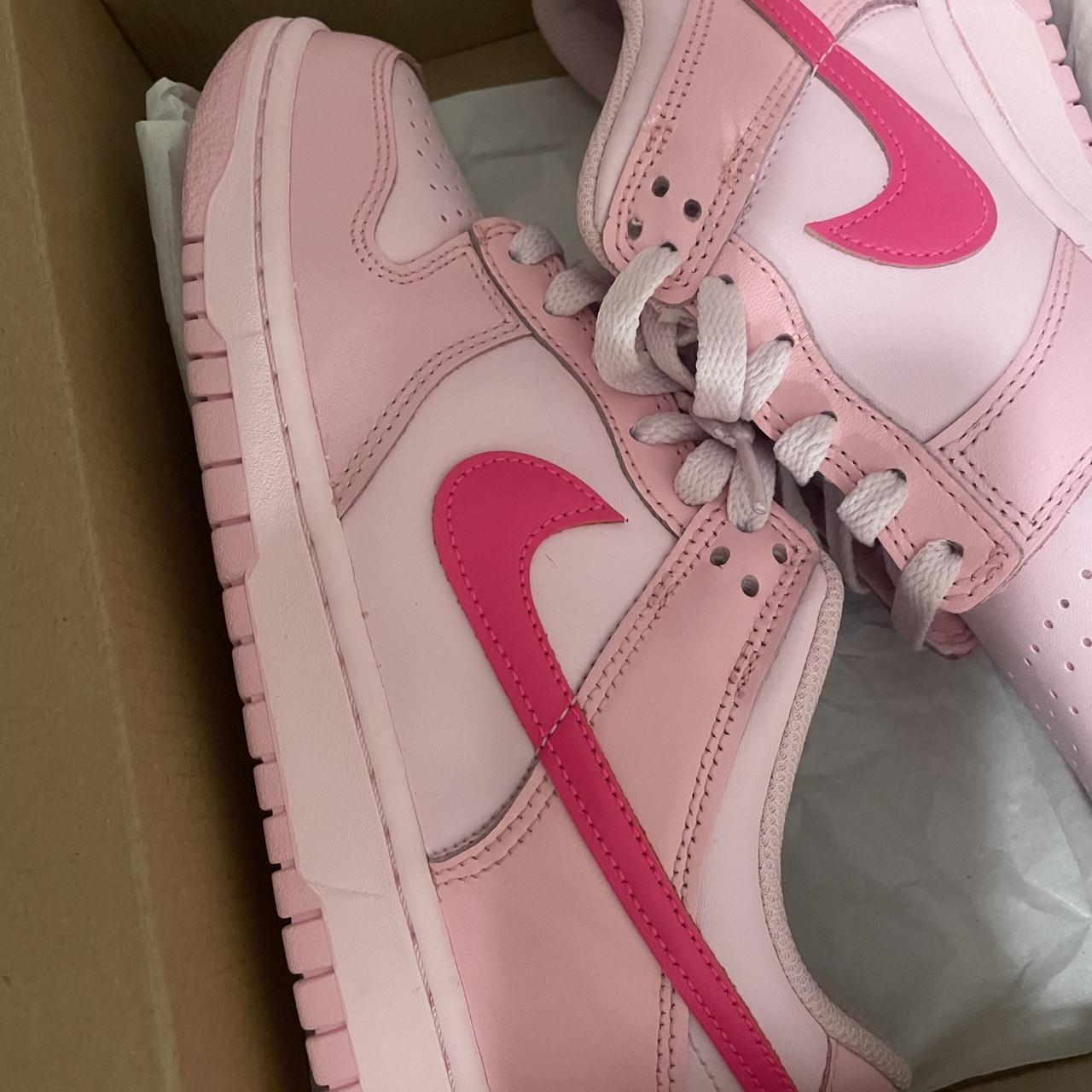 pink jordan dunks