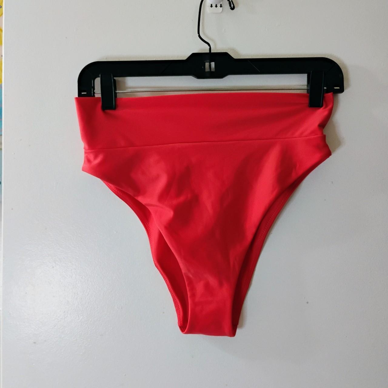 item listed by sunshinethriftingg