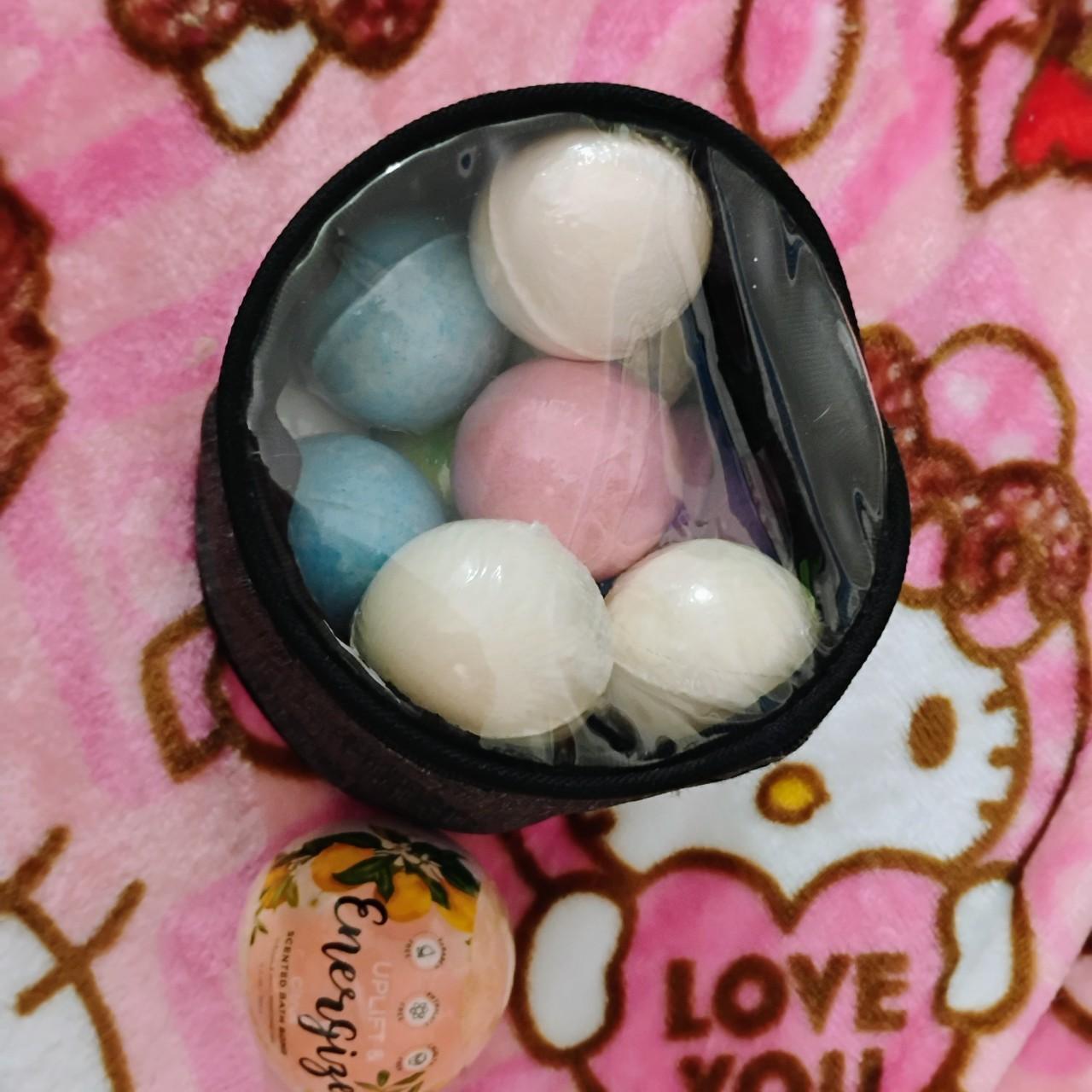 item listed by sunshinethriftingg